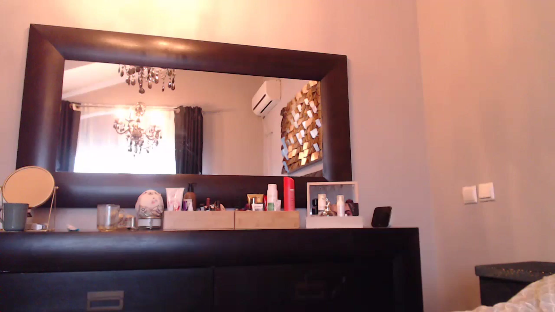 Gallery image thumbnail from call_me_em's myfreecams stream on, 12/23/2023, 09:14 image 2 of 20