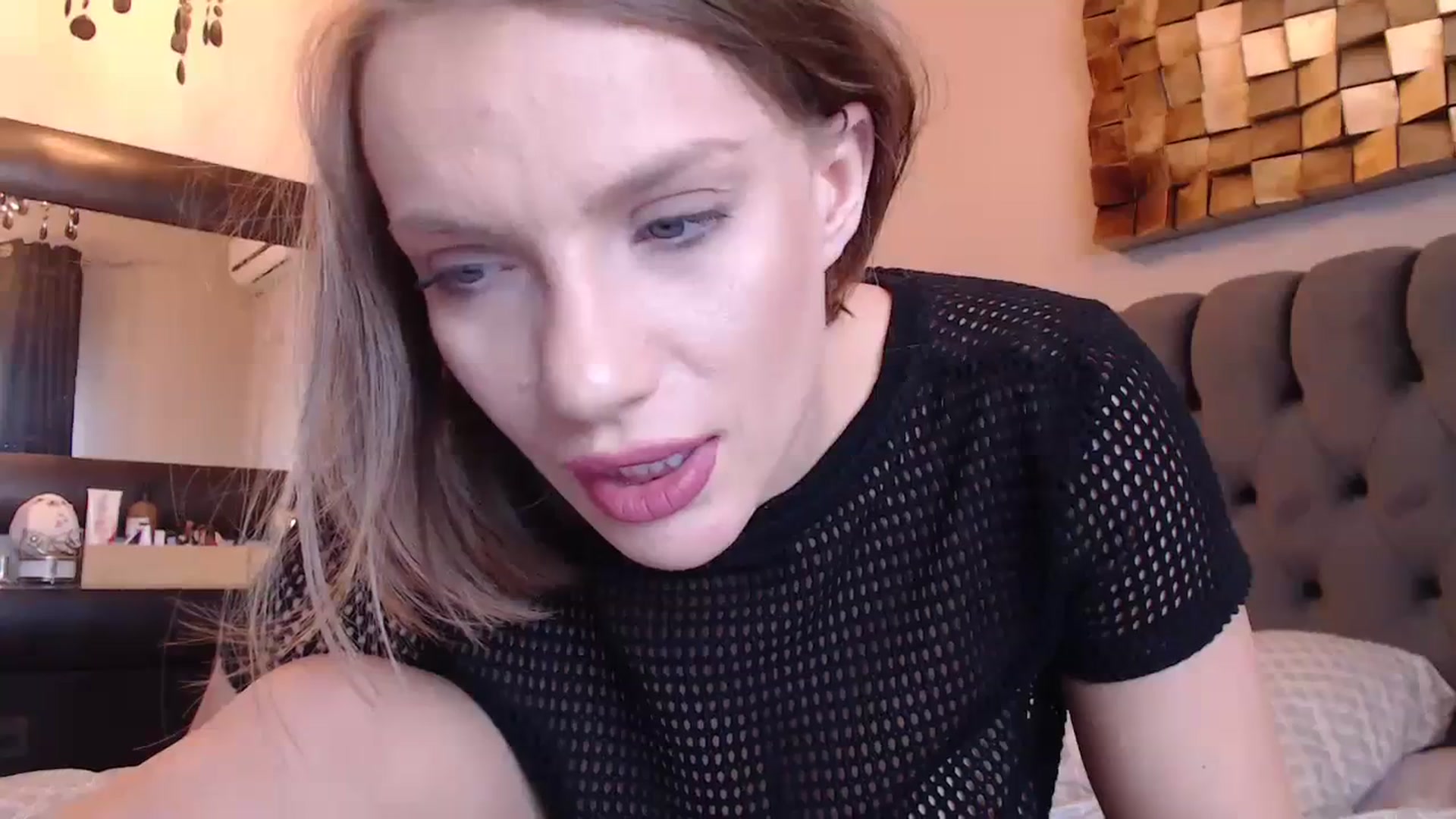 Gallery image thumbnail from call_me_em's myfreecams stream on, 12/27/2023, 11:33 image 4 of 20