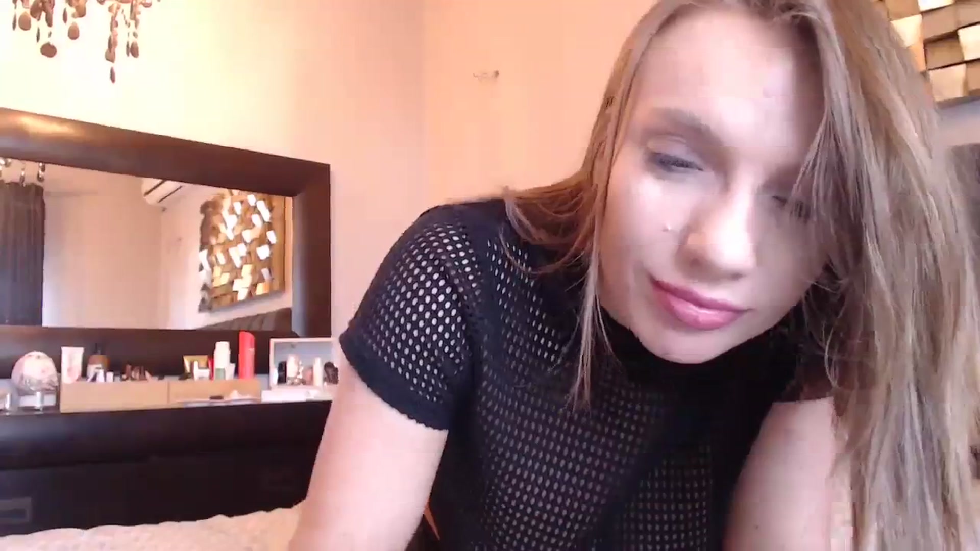 Gallery image thumbnail from call_me_em's myfreecams stream on, 12/27/2023, 11:33 image 11 of 20