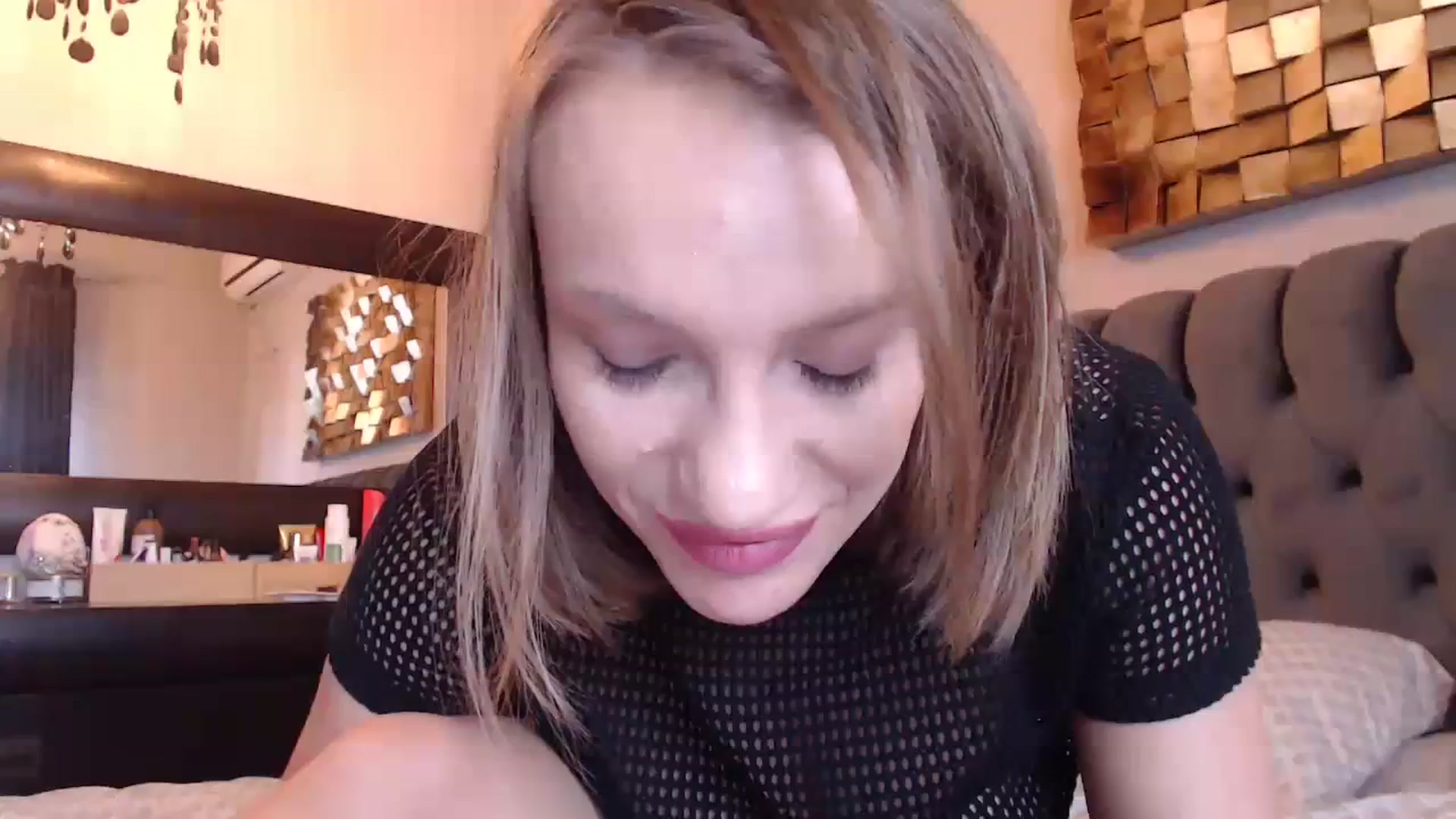 Gallery image thumbnail from call_me_em's myfreecams stream on, 12/27/2023, 11:33 image 9 of 20
