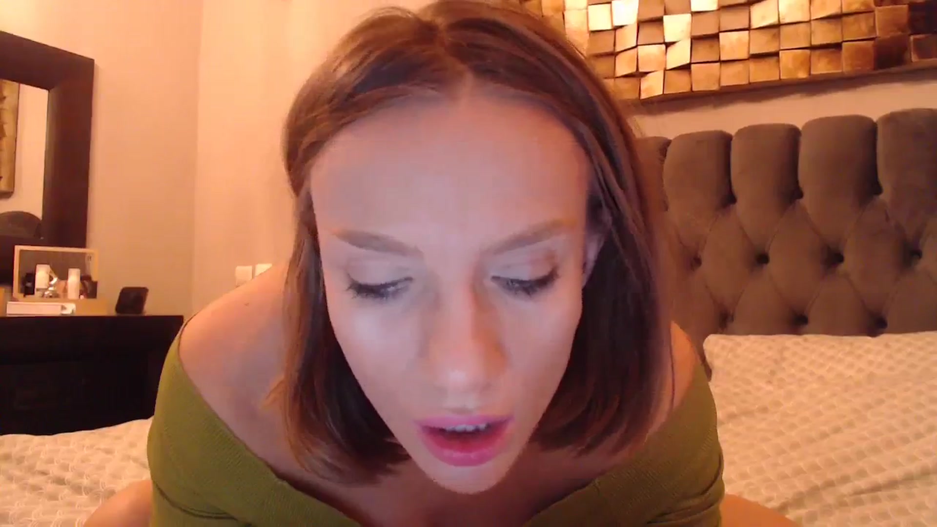 Gallery image thumbnail from call_me_em's myfreecams stream on, 12/27/2023, 20:05 image 6 of 20