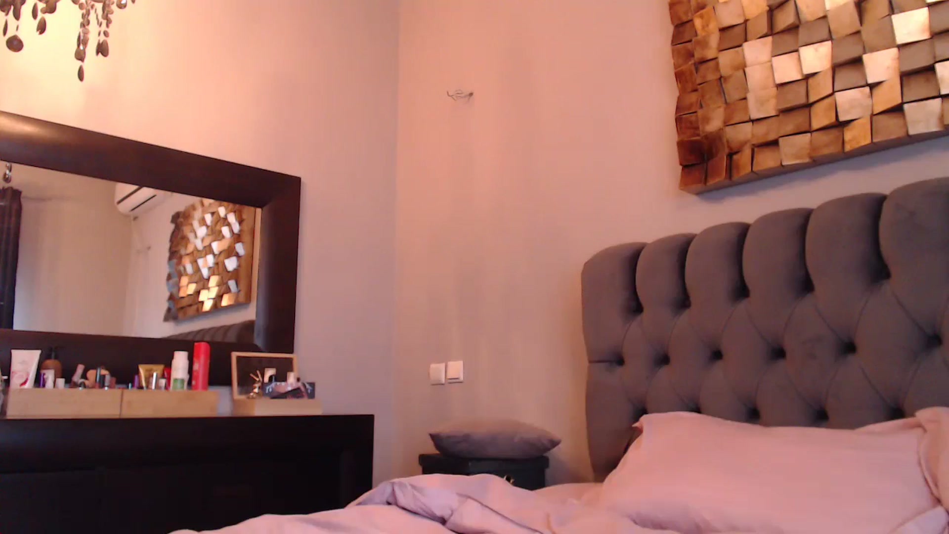 Gallery image thumbnail from call_me_em's myfreecams stream on, 01/16/2024, 09:02 image 2 of 20