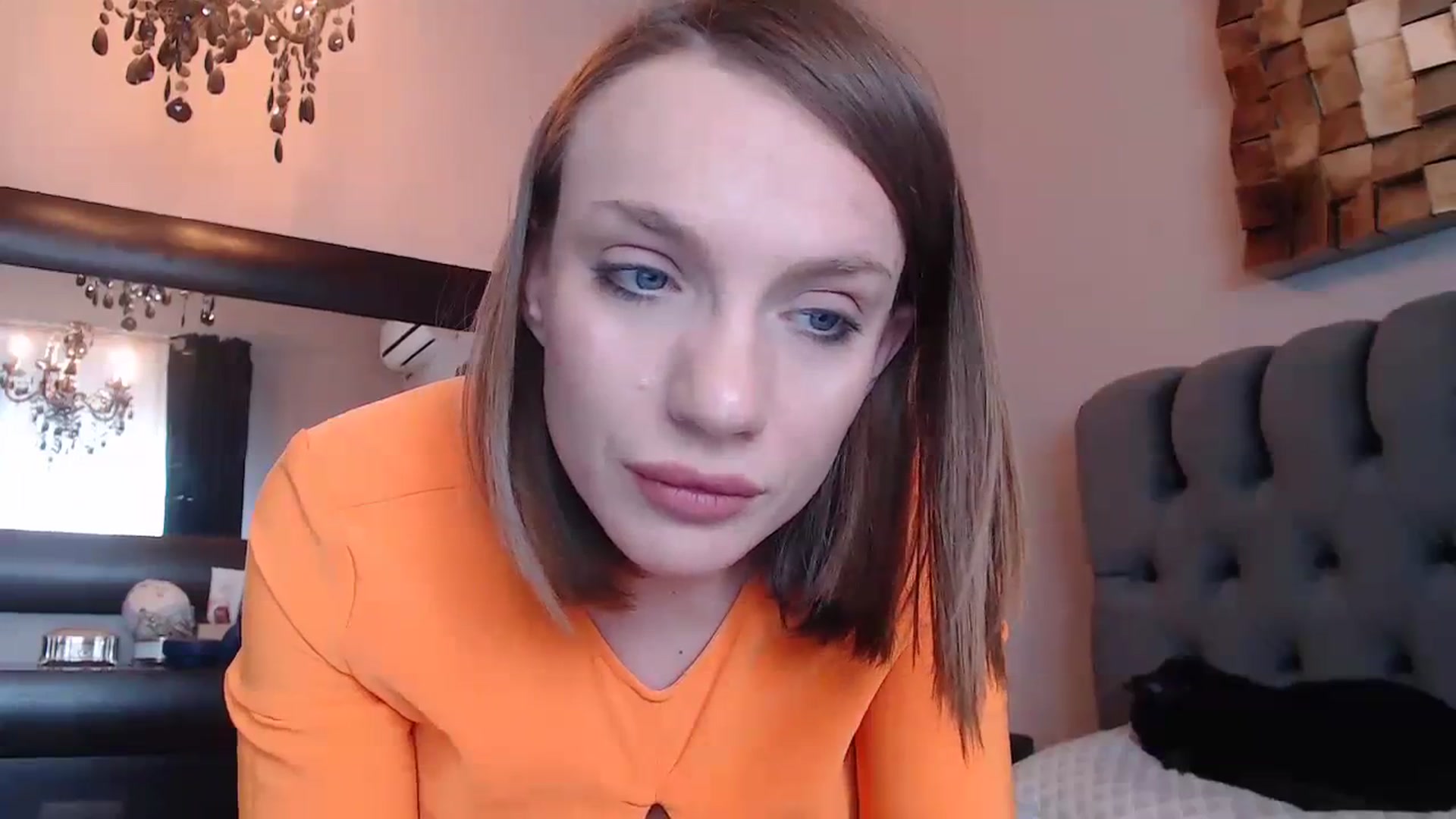 Gallery image thumbnail from call_me_em's myfreecams stream on, 01/21/2024, 10:13 image 15 of 20