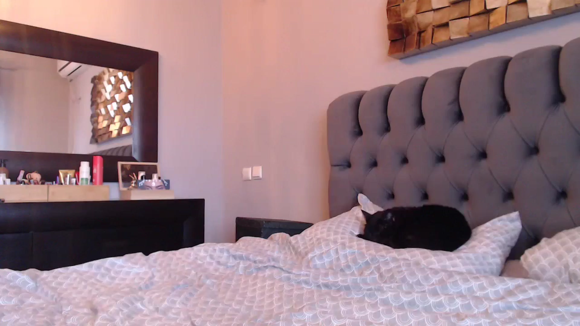Gallery image thumbnail from call_me_em's myfreecams stream on, 01/24/2024, 09:00 image 1 of 20