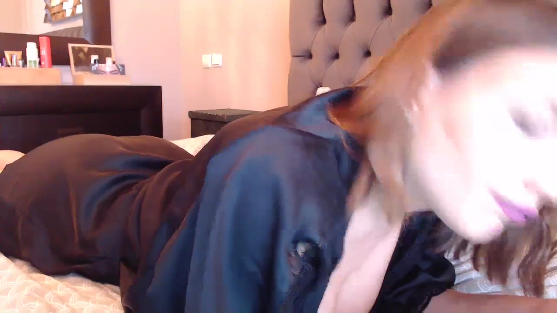 Gallery image thumbnail from call_me_em's myfreecams stream on, 01/28/2024, 10:16 image 3 of 20