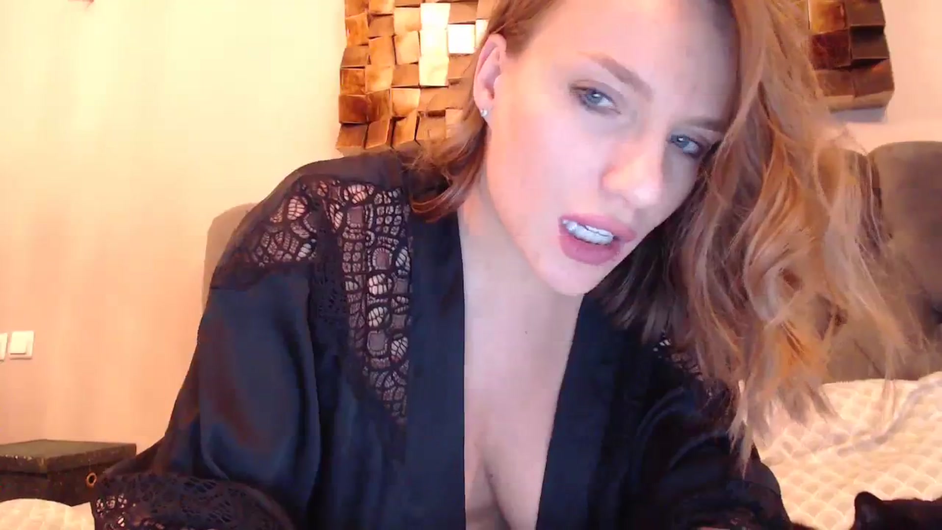 Gallery image thumbnail from call_me_em's myfreecams stream on, 01/28/2024, 13:13 image 16 of 20