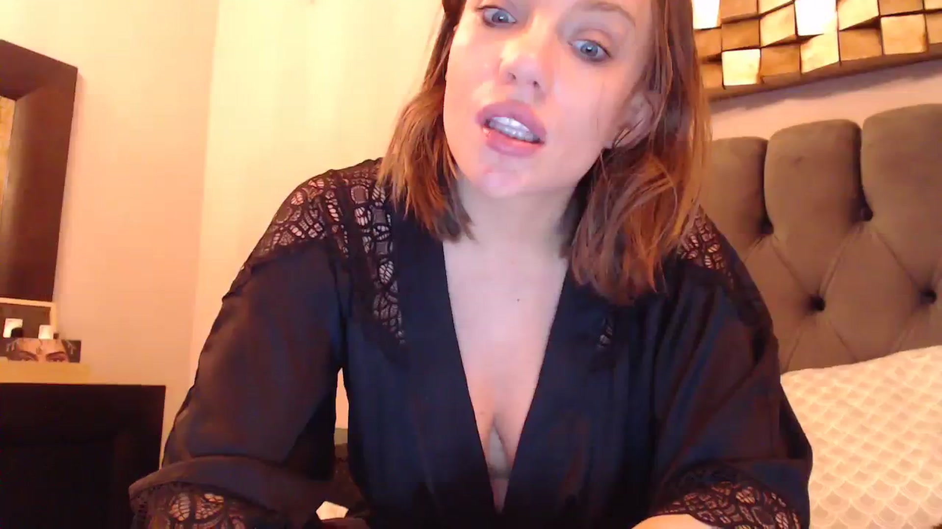 Gallery image thumbnail from call_me_em's myfreecams stream on, 01/28/2024, 15:36 image 14 of 20