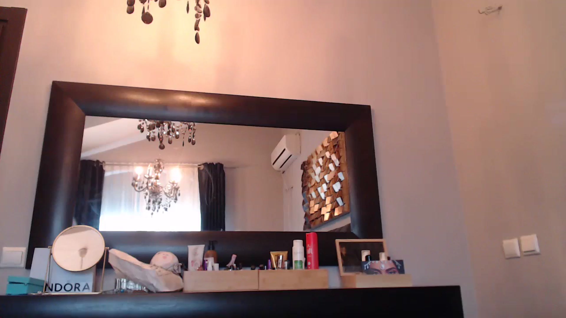 Gallery image thumbnail from call_me_em's myfreecams stream on, 02/02/2024, 11:41 image 16 of 20