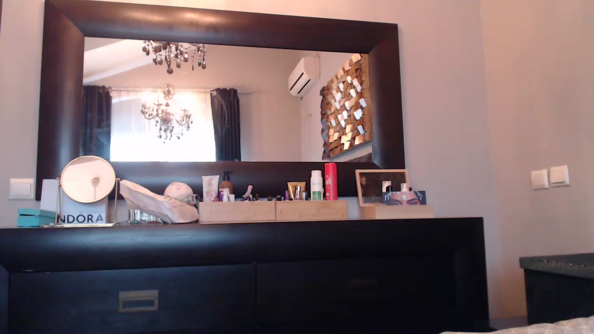 Gallery image thumbnail from call_me_em's myfreecams stream on, 02/02/2024, 11:41 image 10 of 20