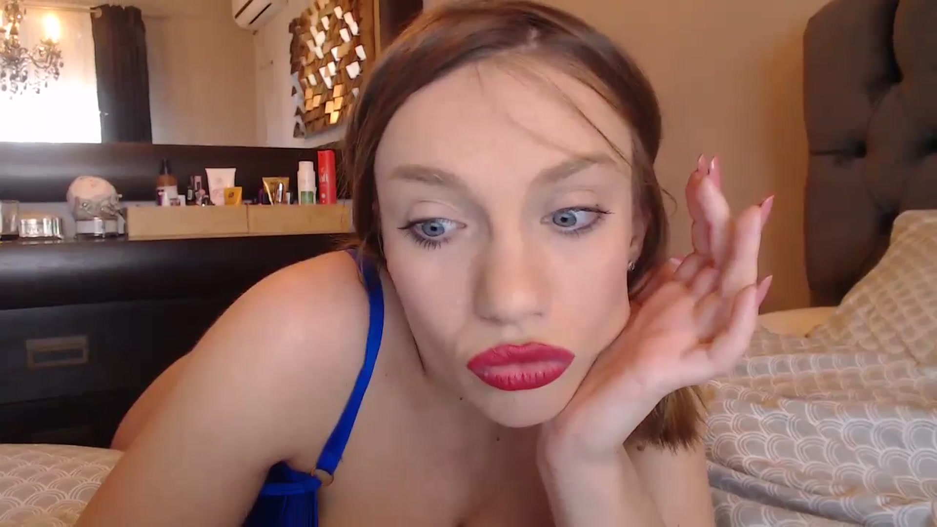 Gallery image thumbnail from call_me_em's myfreecams stream on, 02/03/2024, 09:21 image 15 of 20
