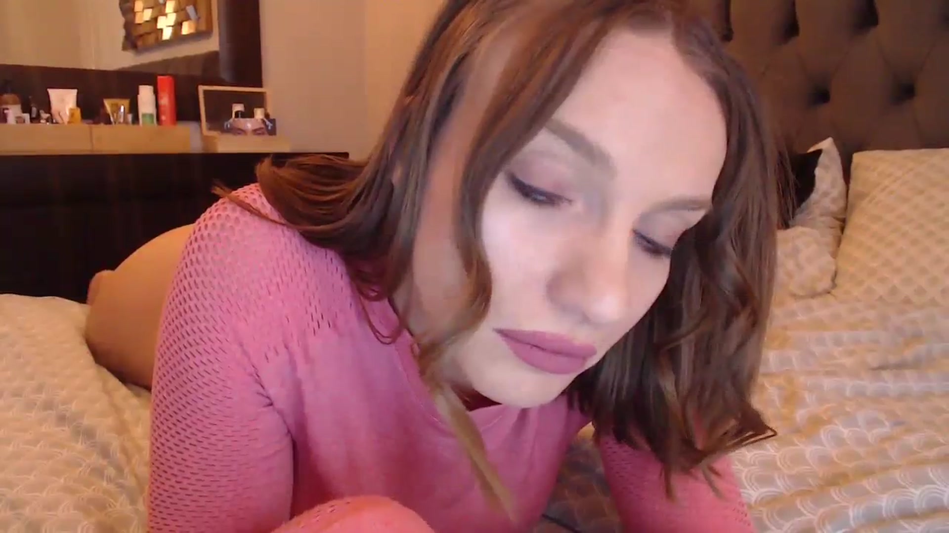 Gallery image thumbnail from call_me_em's myfreecams stream on, 02/04/2024, 09:10 image 13 of 20