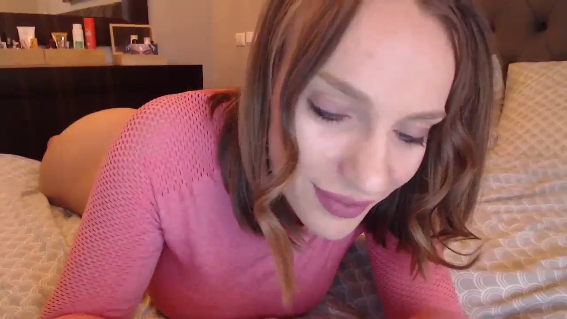 Gallery image thumbnail from call_me_em's myfreecams stream on, 02/04/2024, 09:10 image 6 of 20