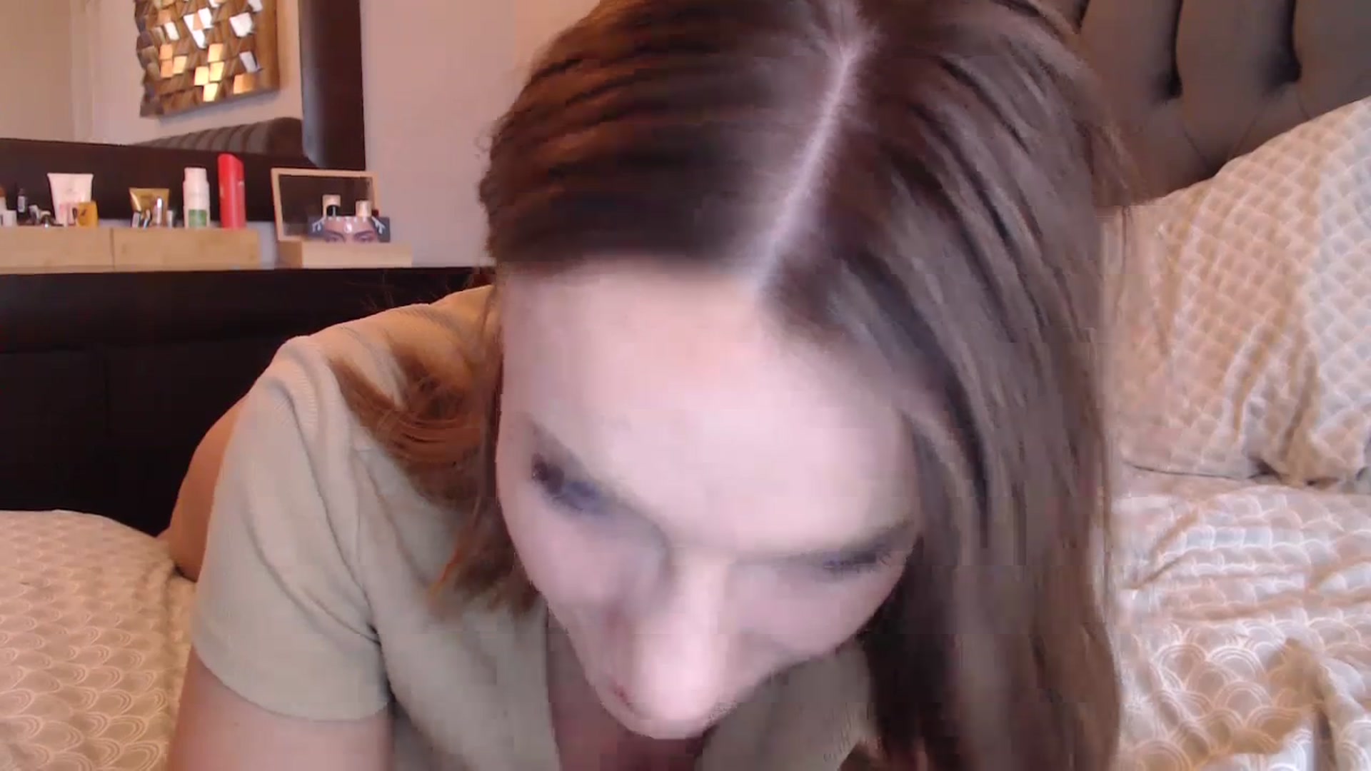 Gallery image thumbnail from call_me_em's myfreecams stream on, 02/10/2024, 12:50 image 9 of 20