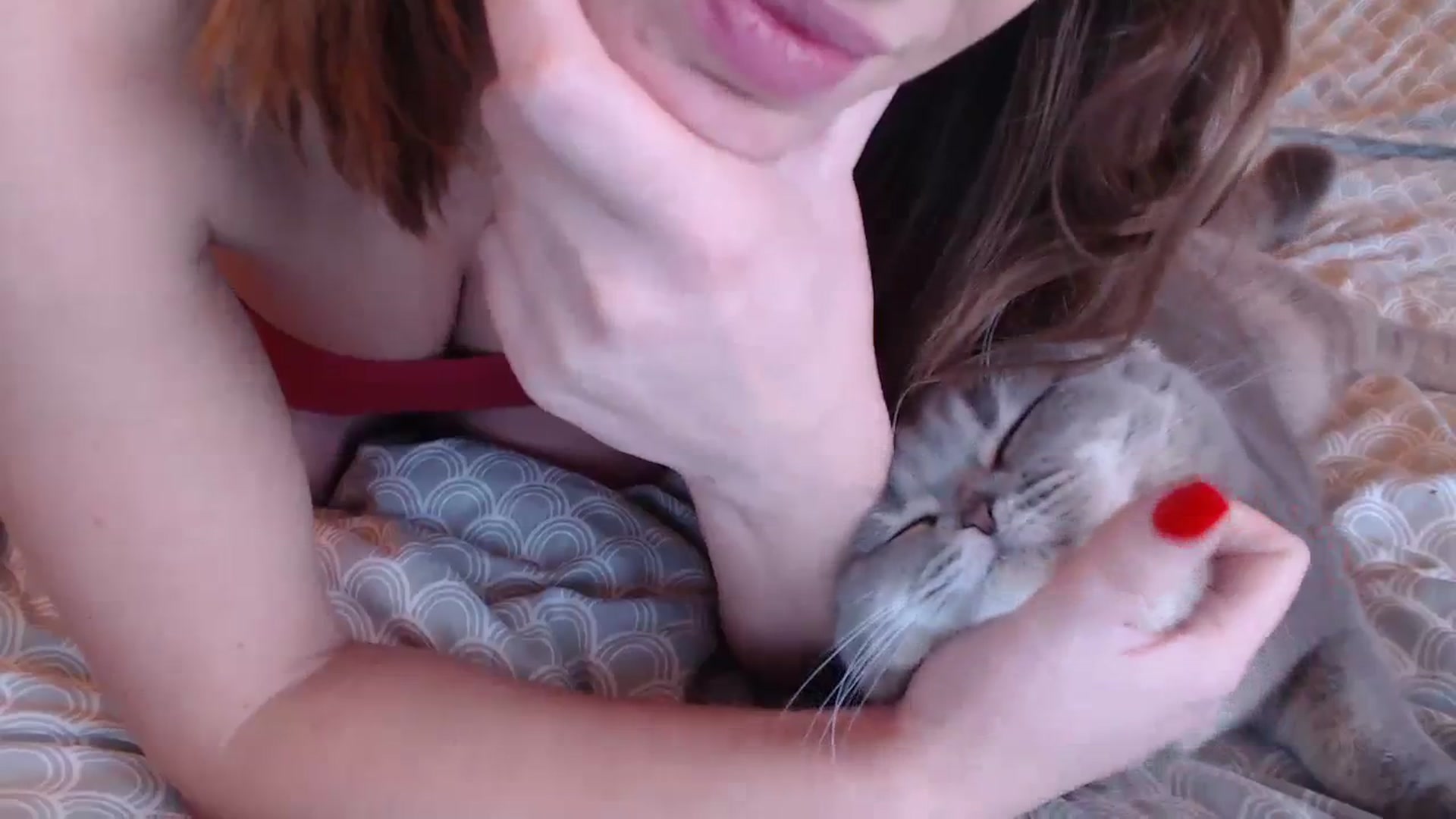 Gallery image thumbnail from call_me_em's myfreecams stream on, 02/12/2024, 09:10 image 10 of 20