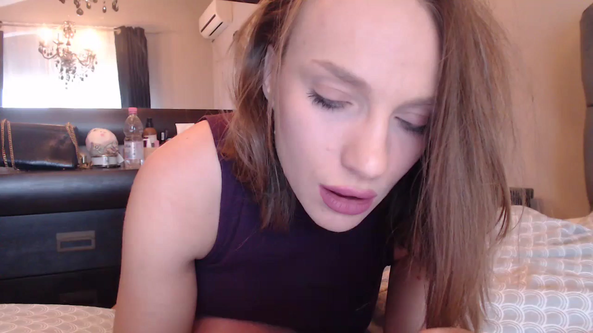 Gallery image thumbnail from call_me_em's myfreecams stream on, 02/13/2024, 10:12 image 12 of 20