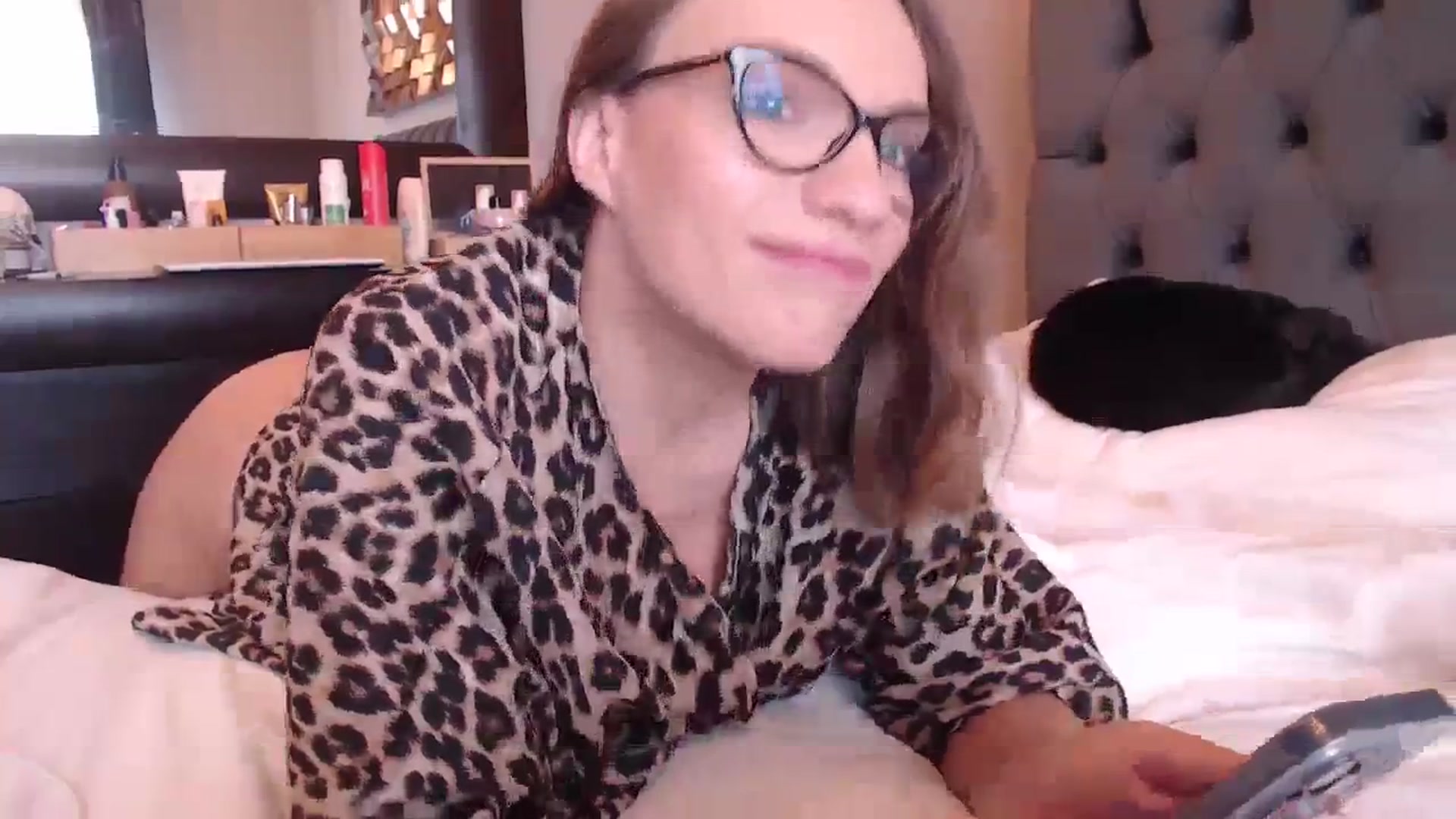 Gallery image thumbnail from call_me_em's myfreecams stream on, 03/03/2024, 09:45 image 2 of 20