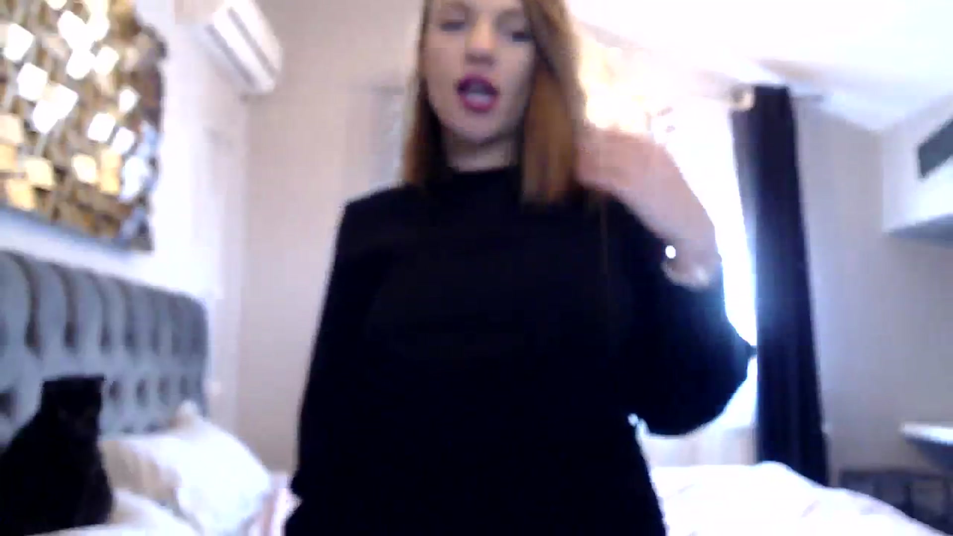 Gallery image thumbnail from call_me_em's myfreecams stream on, 03/10/2024, 08:55 image 17 of 20