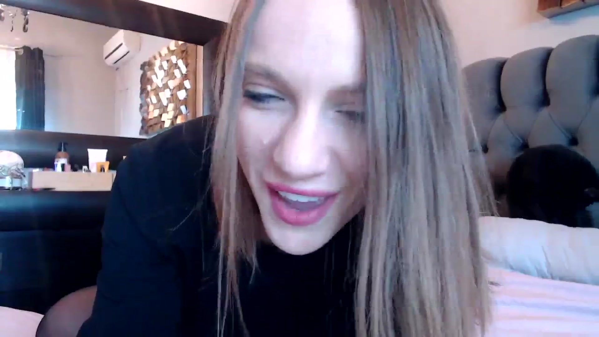 Gallery image thumbnail from call_me_em's myfreecams stream on, 03/10/2024, 08:55 image 5 of 20