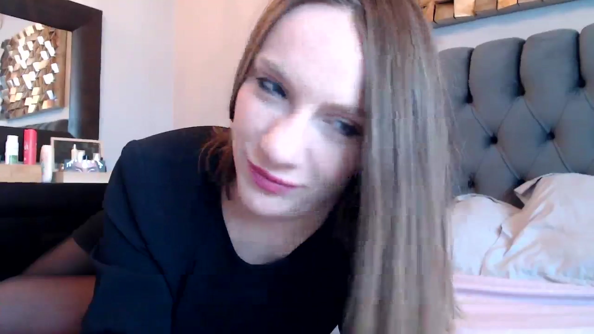 Gallery image thumbnail from call_me_em's myfreecams stream on, 03/10/2024, 08:55 image 9 of 20