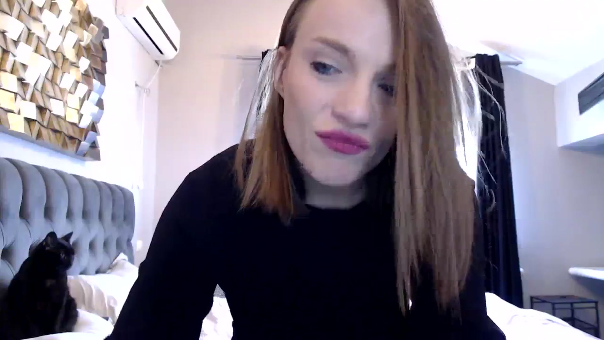Gallery image thumbnail from call_me_em's myfreecams stream on, 03/10/2024, 08:55 image 16 of 20