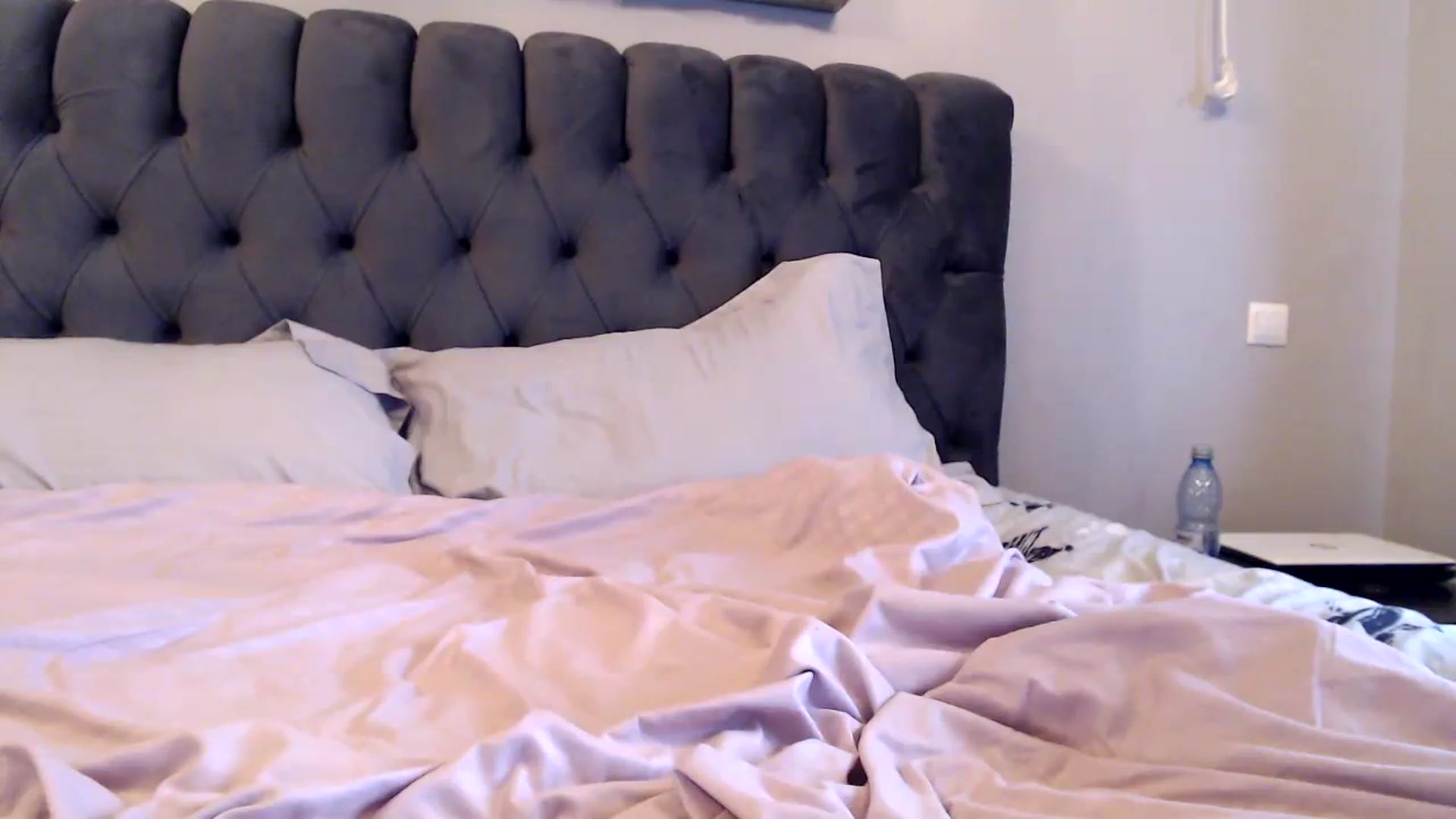 Gallery image thumbnail from call_me_em's myfreecams stream on, 03/13/2024, 08:23 image 20 of 20