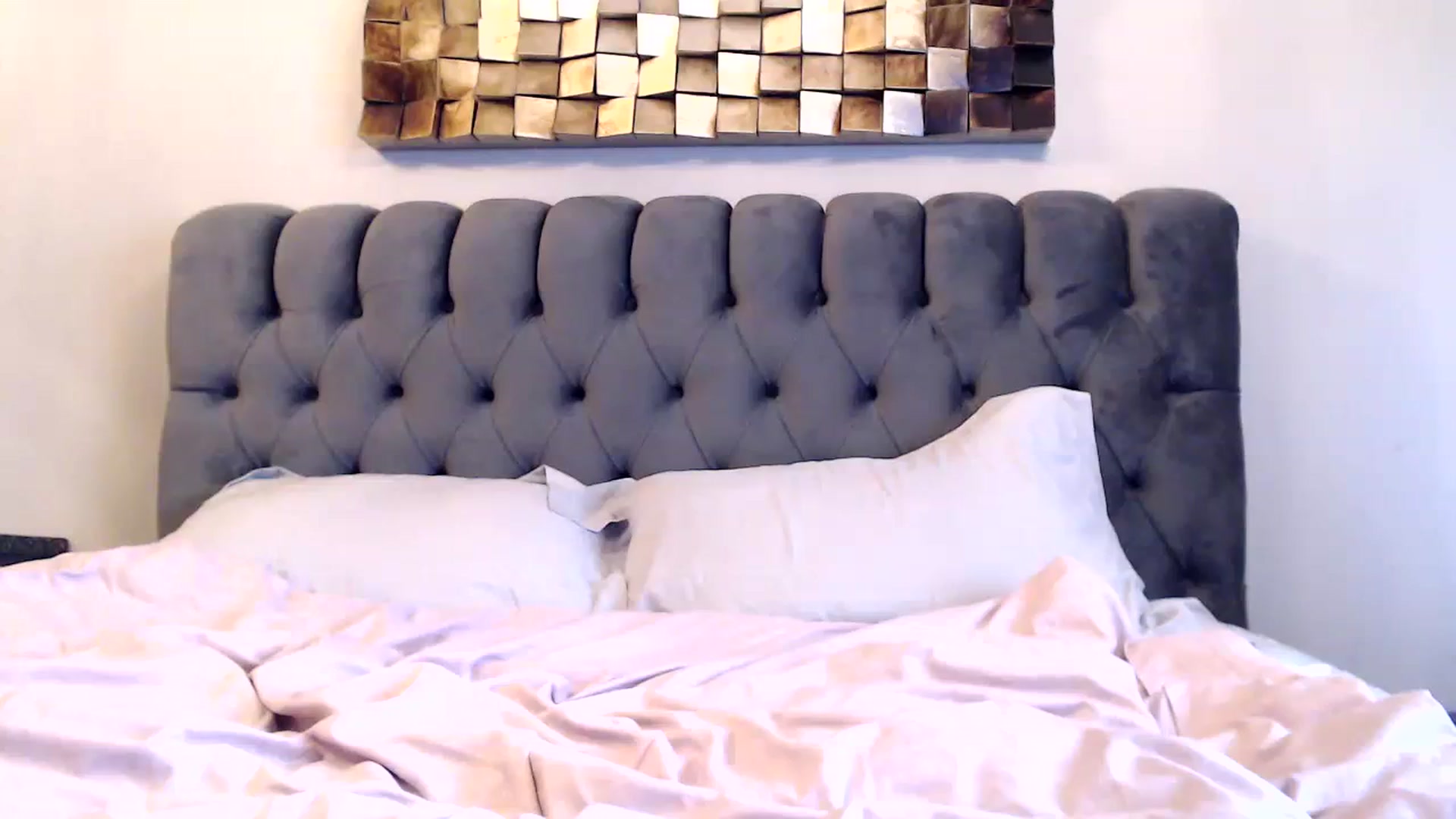 Gallery image thumbnail from call_me_em's myfreecams stream on, 03/13/2024, 08:23 image 5 of 20