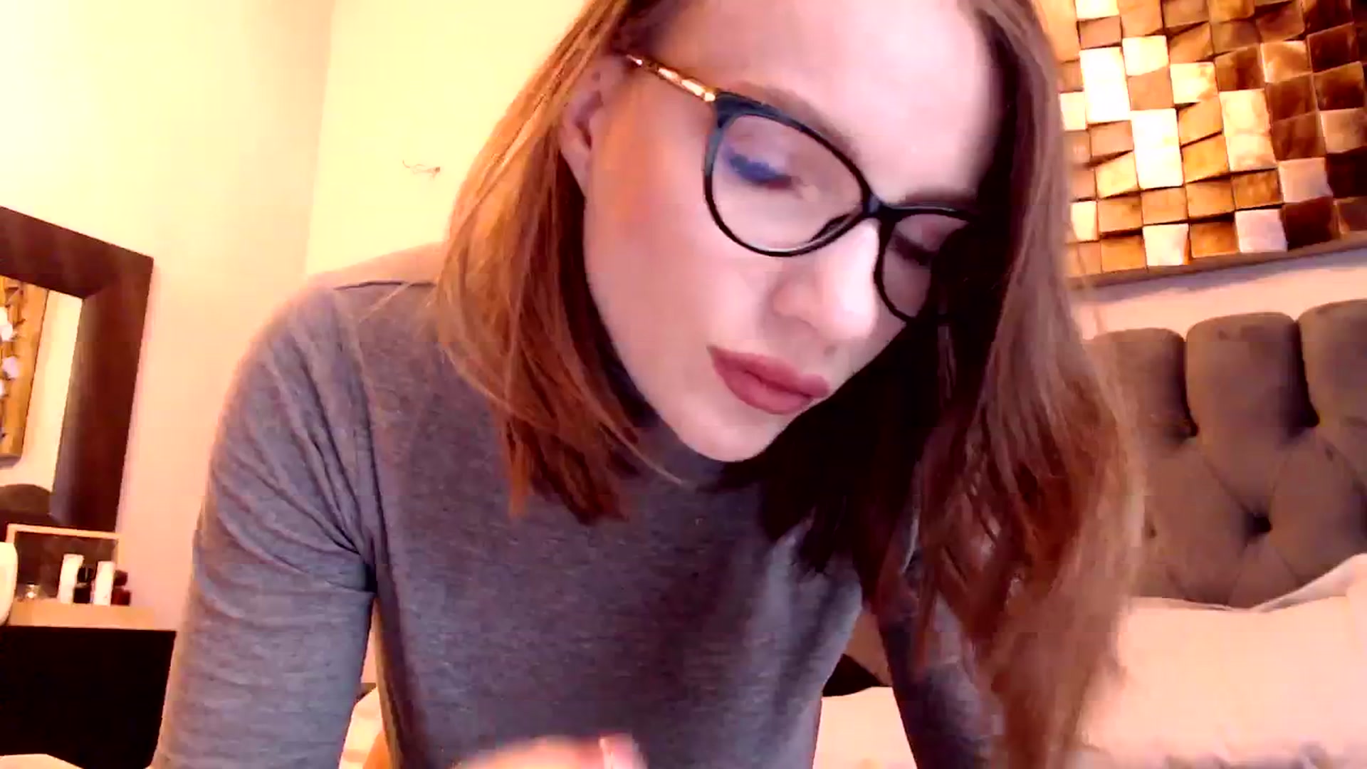 Gallery image thumbnail from call_me_em's myfreecams stream on, 03/21/2024, 08:41 image 7 of 20