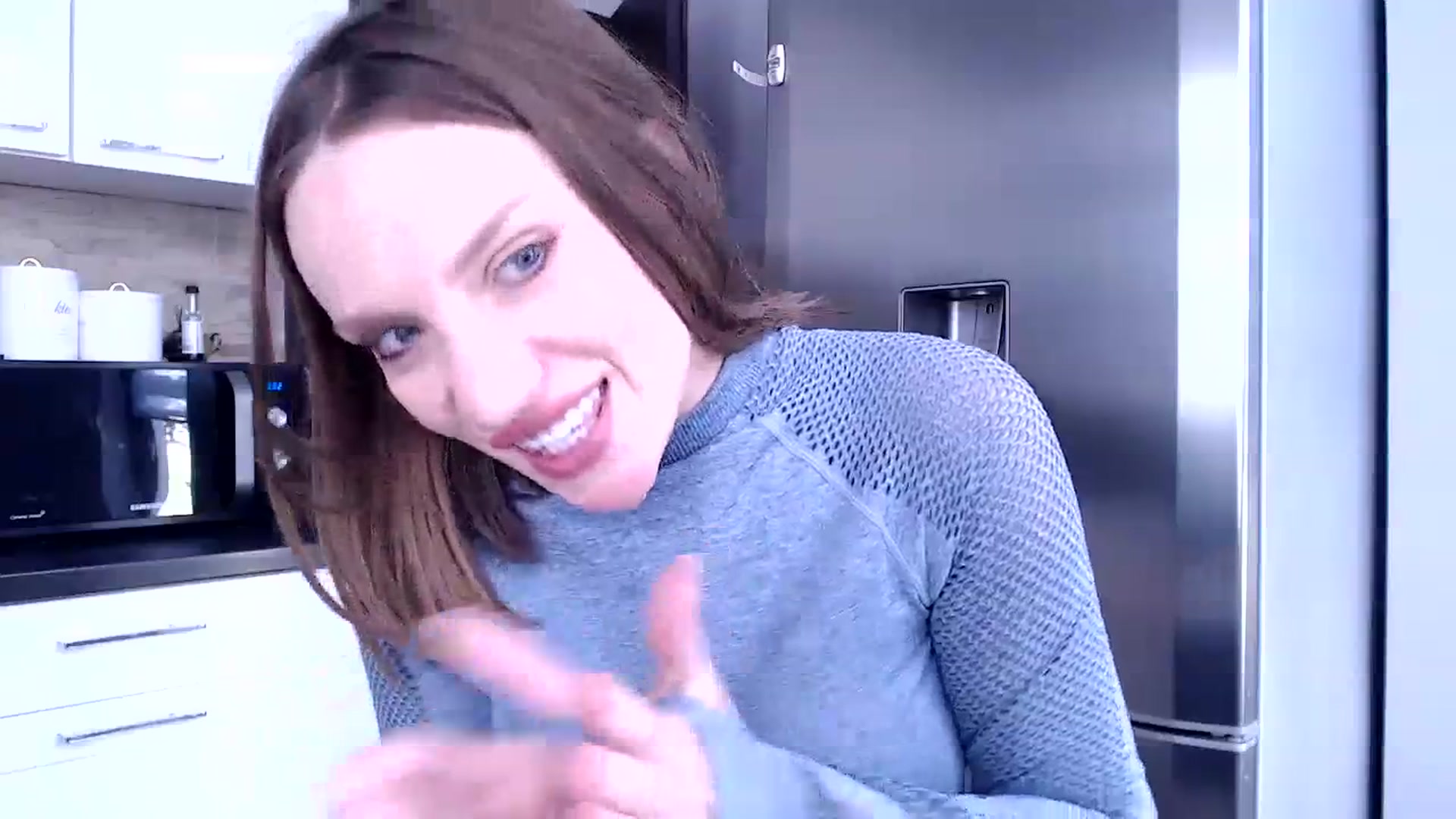Gallery image thumbnail from call_me_em's myfreecams stream on, 03/30/2024, 10:11 image 20 of 20