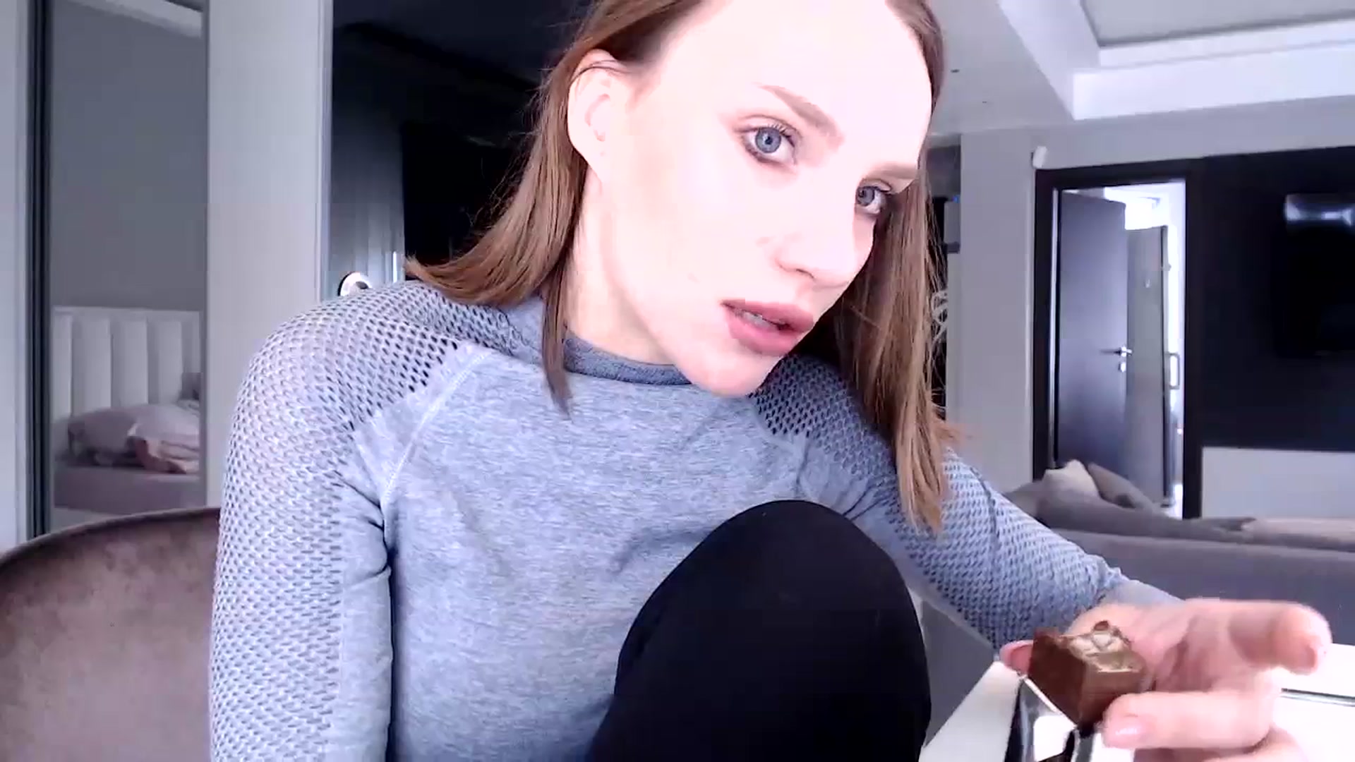 Gallery image thumbnail from call_me_em's myfreecams stream on, 03/30/2024, 10:11 image 5 of 20