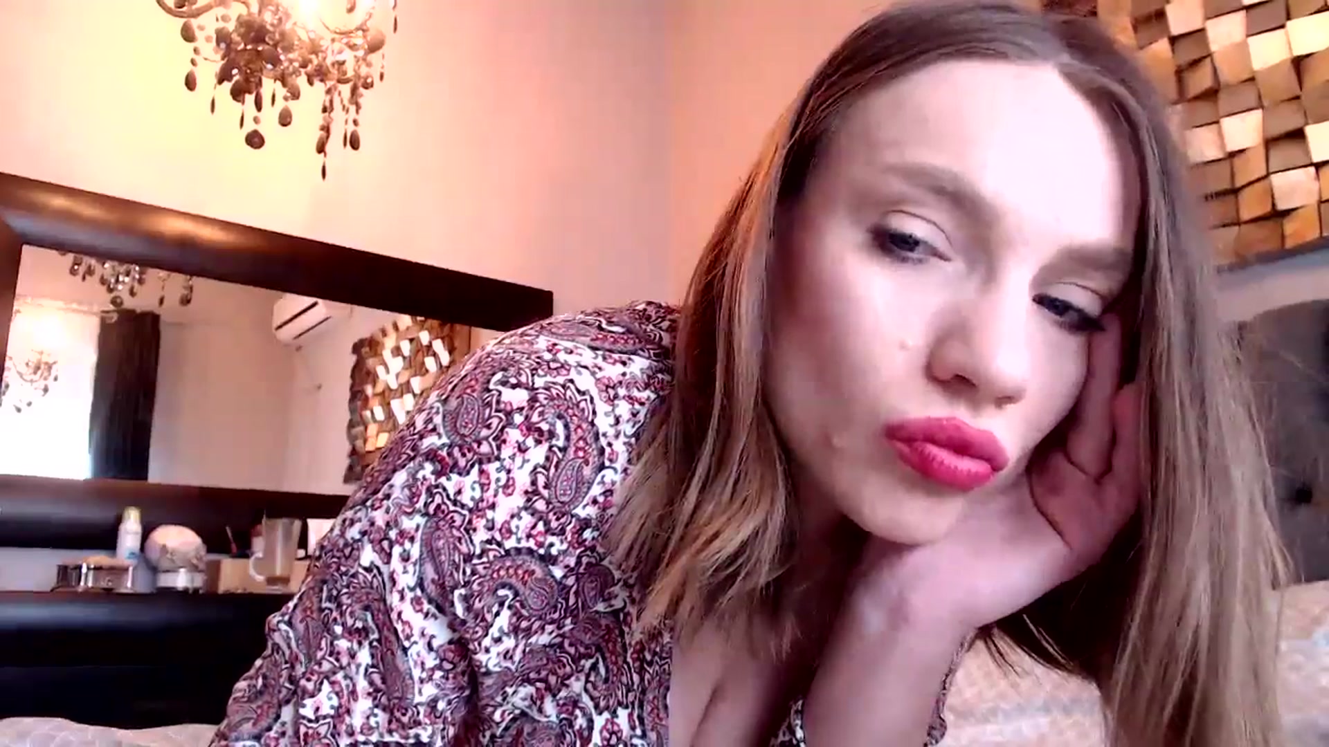 Gallery image thumbnail from call_me_em's myfreecams stream on, 04/21/2024, 09:03 image 2 of 20