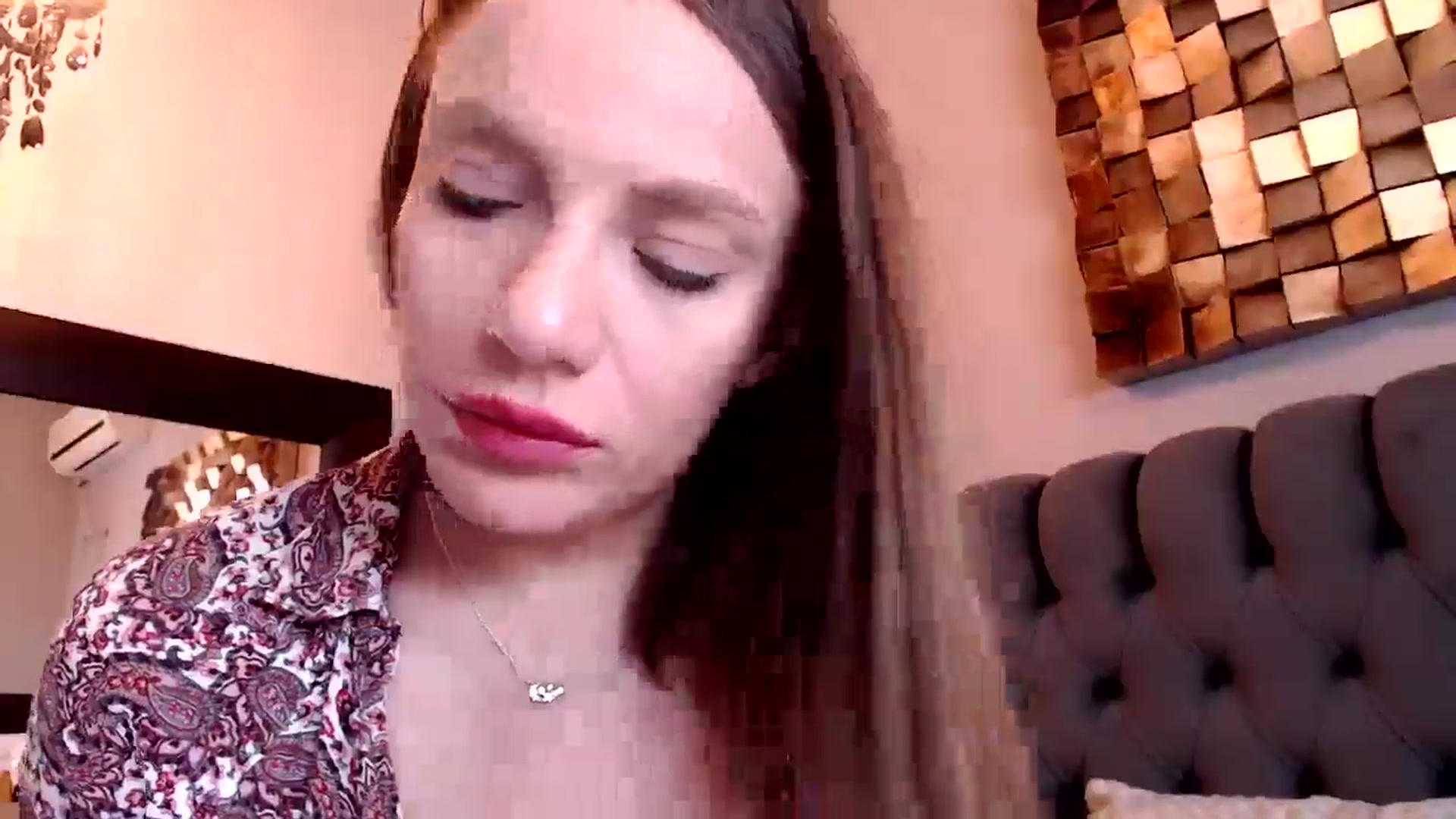 Gallery image thumbnail from call_me_em's myfreecams stream on, 04/21/2024, 09:03 image 19 of 20