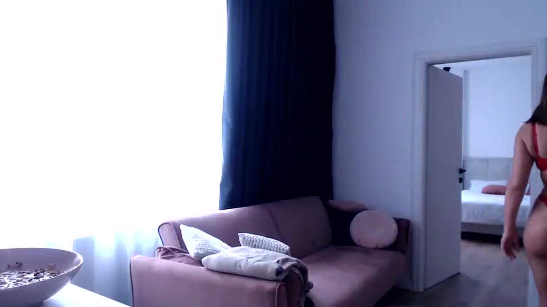 Gallery image thumbnail from call_me_em's myfreecams stream on, 04/24/2024, 10:16 image 17 of 20