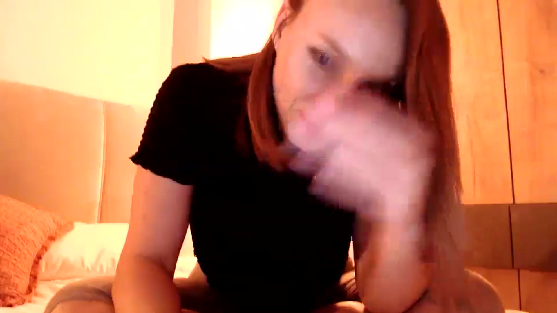 Gallery image thumbnail from call_me_em's myfreecams stream on, 04/25/2024, 18:03 image 11 of 20
