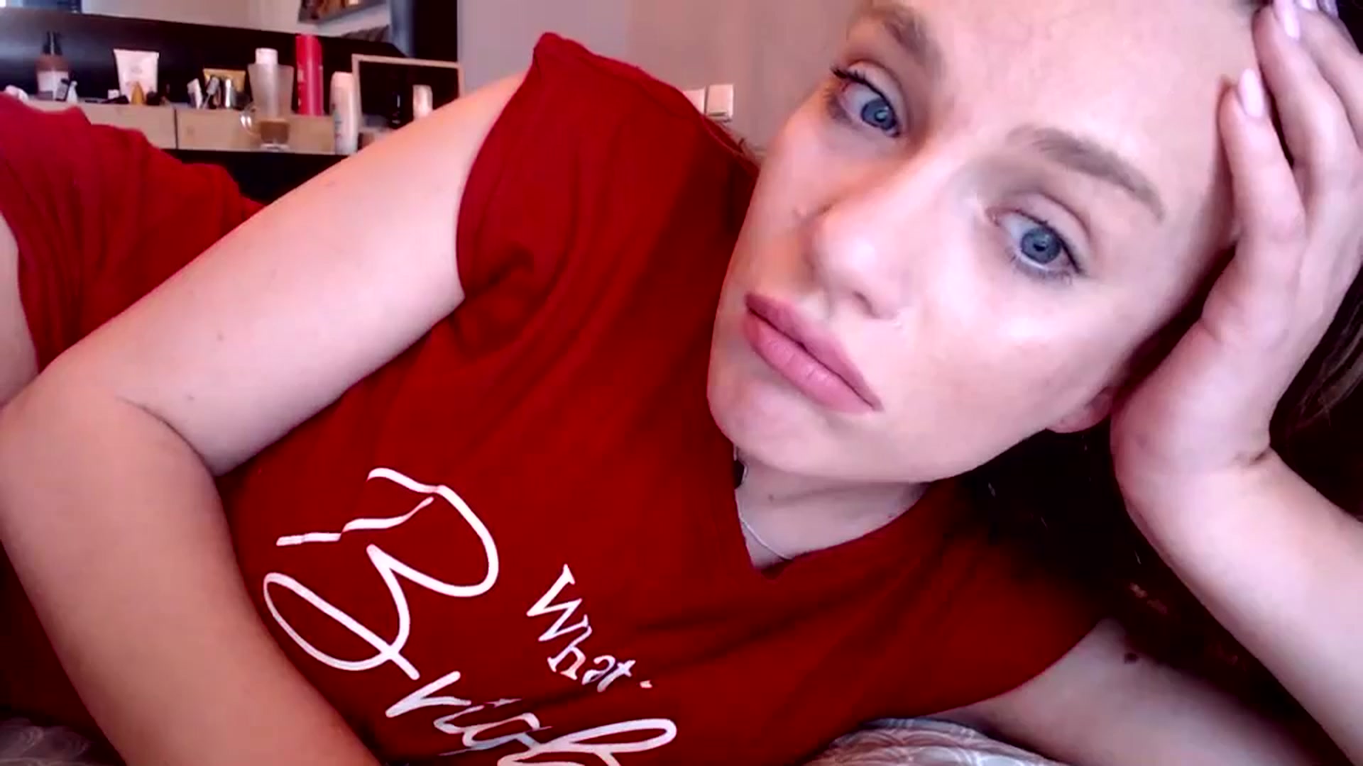 Gallery image thumbnail from call_me_em's myfreecams stream on, 04/28/2024, 10:37 image 9 of 20