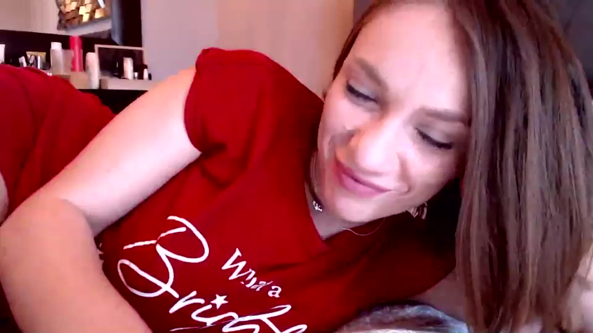 Gallery image thumbnail from call_me_em's myfreecams stream on, 04/28/2024, 10:37 image 4 of 20