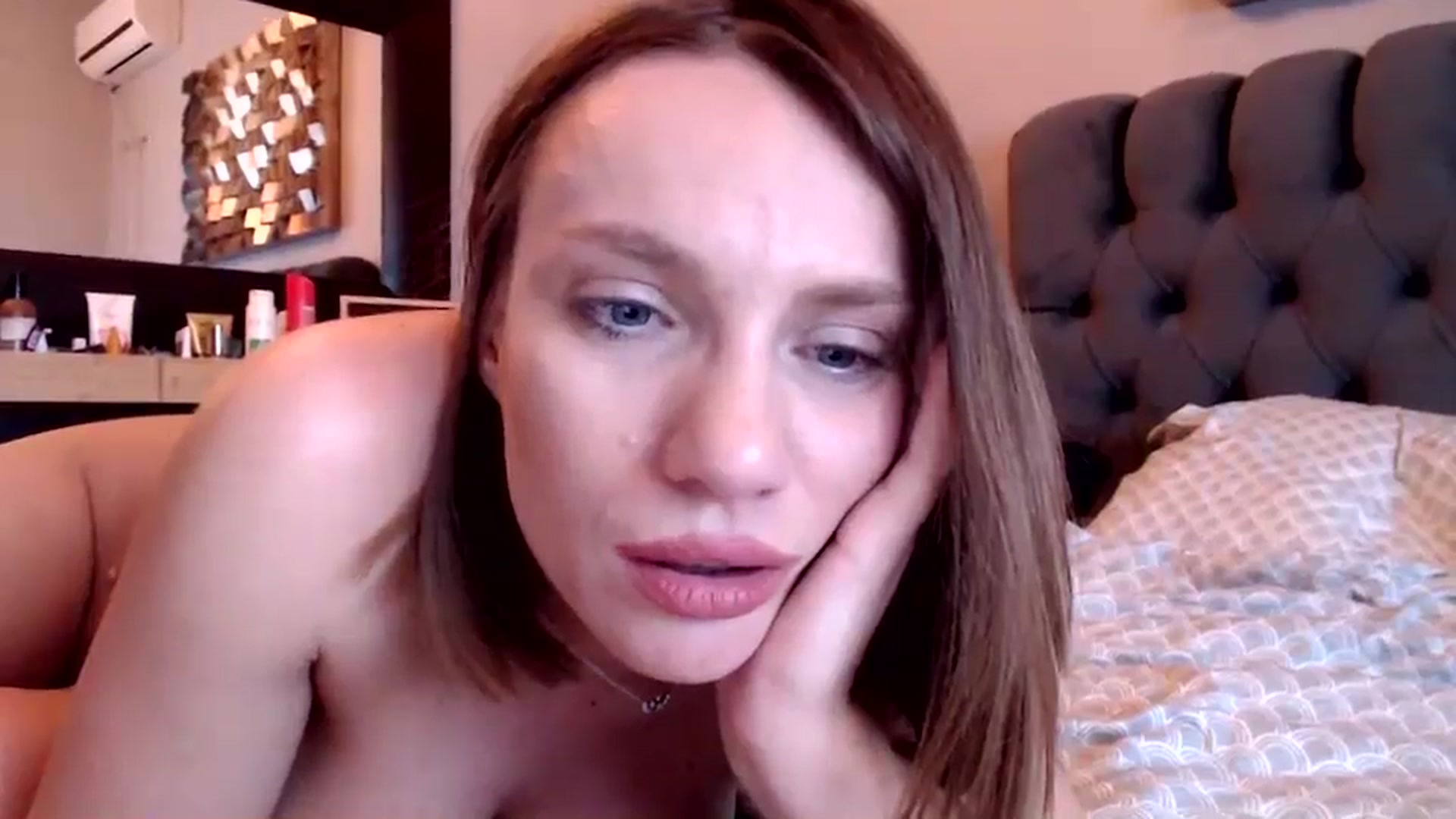 Gallery image thumbnail from call_me_em's myfreecams stream on, 04/30/2024, 15:43 image 2 of 20