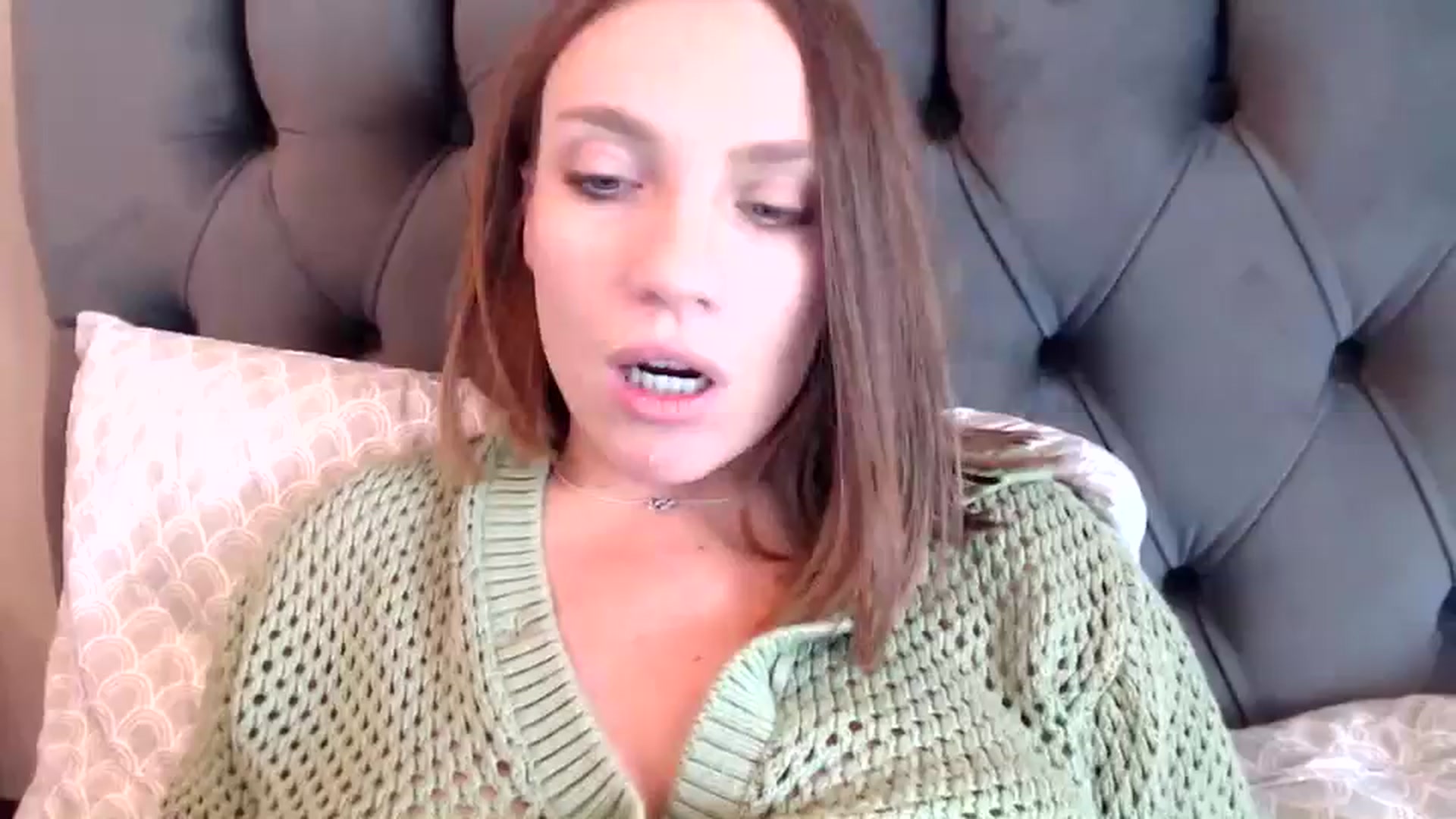 Gallery image thumbnail from call_me_em's myfreecams stream on, 05/09/2024, 12:31 image 13 of 20