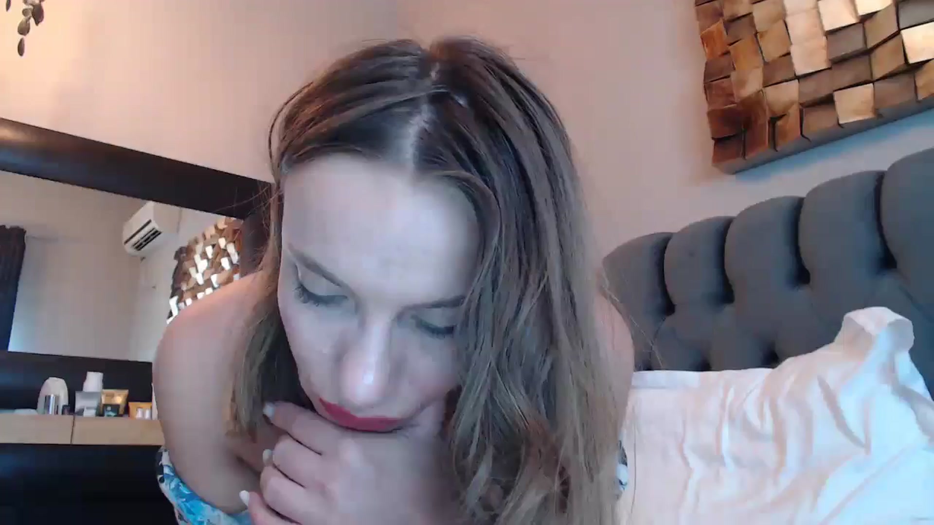 Gallery image thumbnail from call_me_em's myfreecams stream on, 06/23/2024, 12:59 image 11 of 20