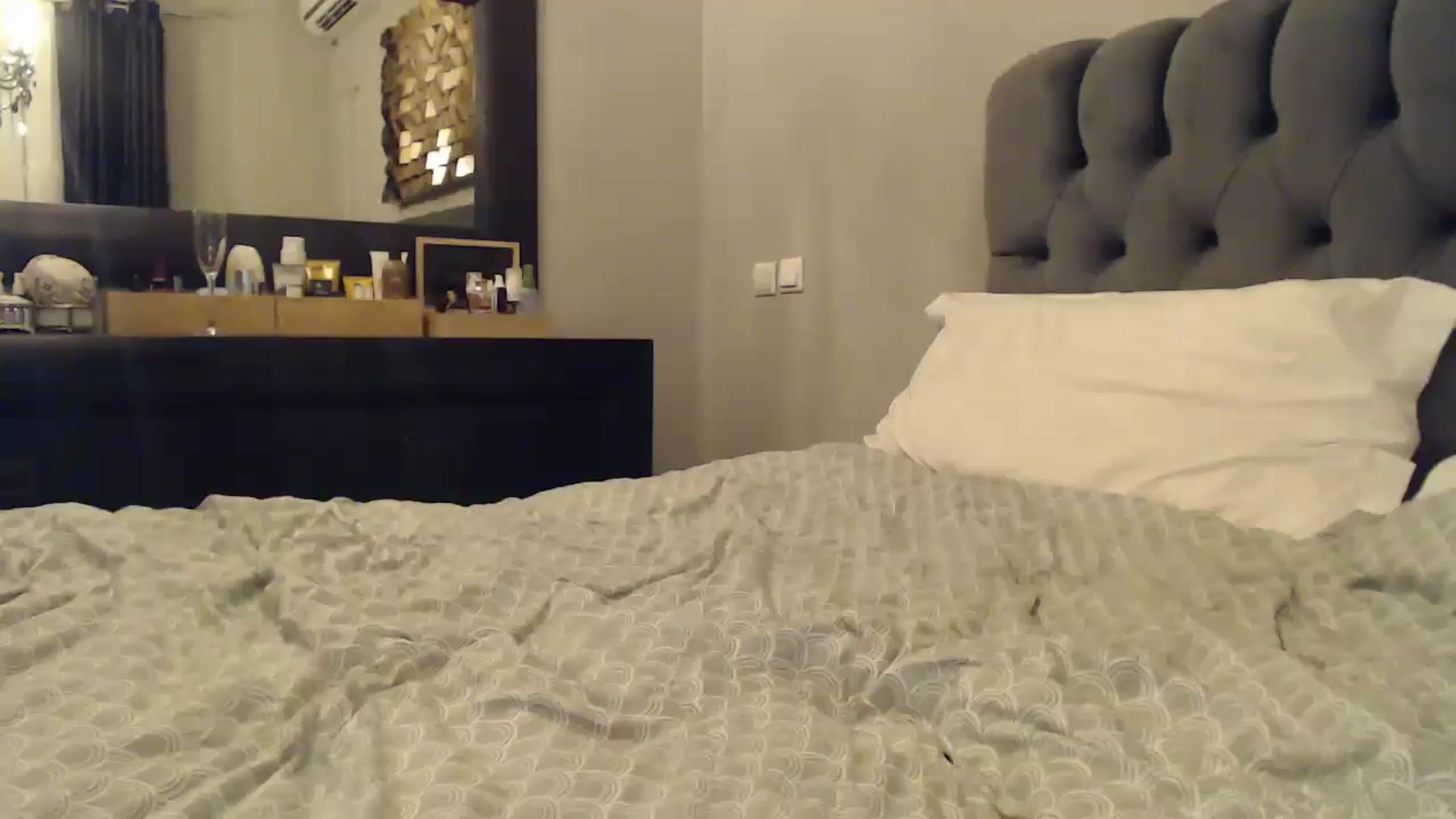 Gallery image thumbnail from call_me_em's myfreecams stream on, 06/28/2024, 18:21 image 19 of 20