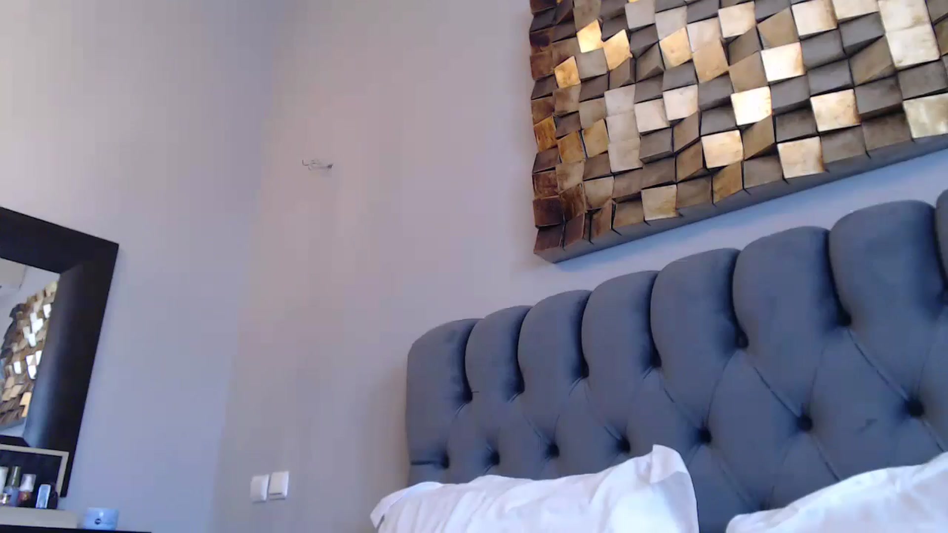 Gallery image thumbnail from call_me_em's myfreecams stream on, 08/10/2024, 09:44 image 14 of 20