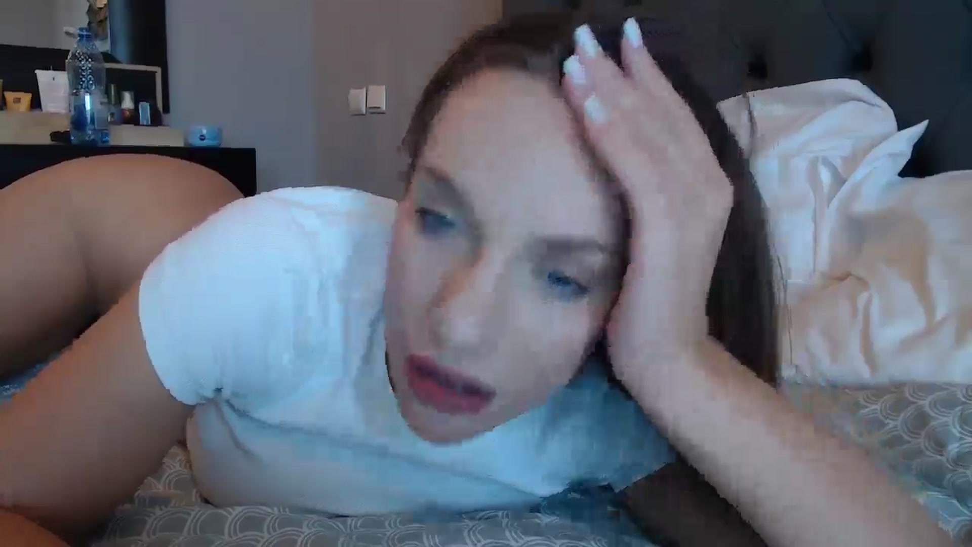 Gallery image thumbnail from call_me_em's myfreecams stream on, 08/10/2024, 10:42 image 13 of 20