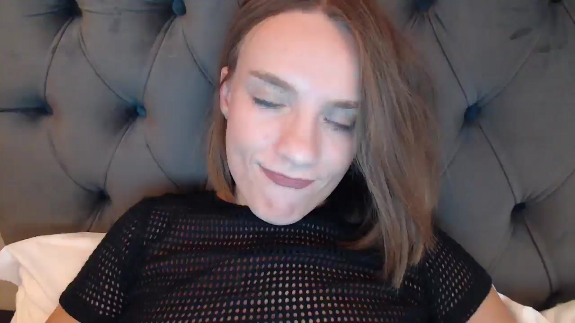 Gallery image thumbnail from call_me_em's myfreecams stream on, 08/10/2024, 17:17 image 7 of 20