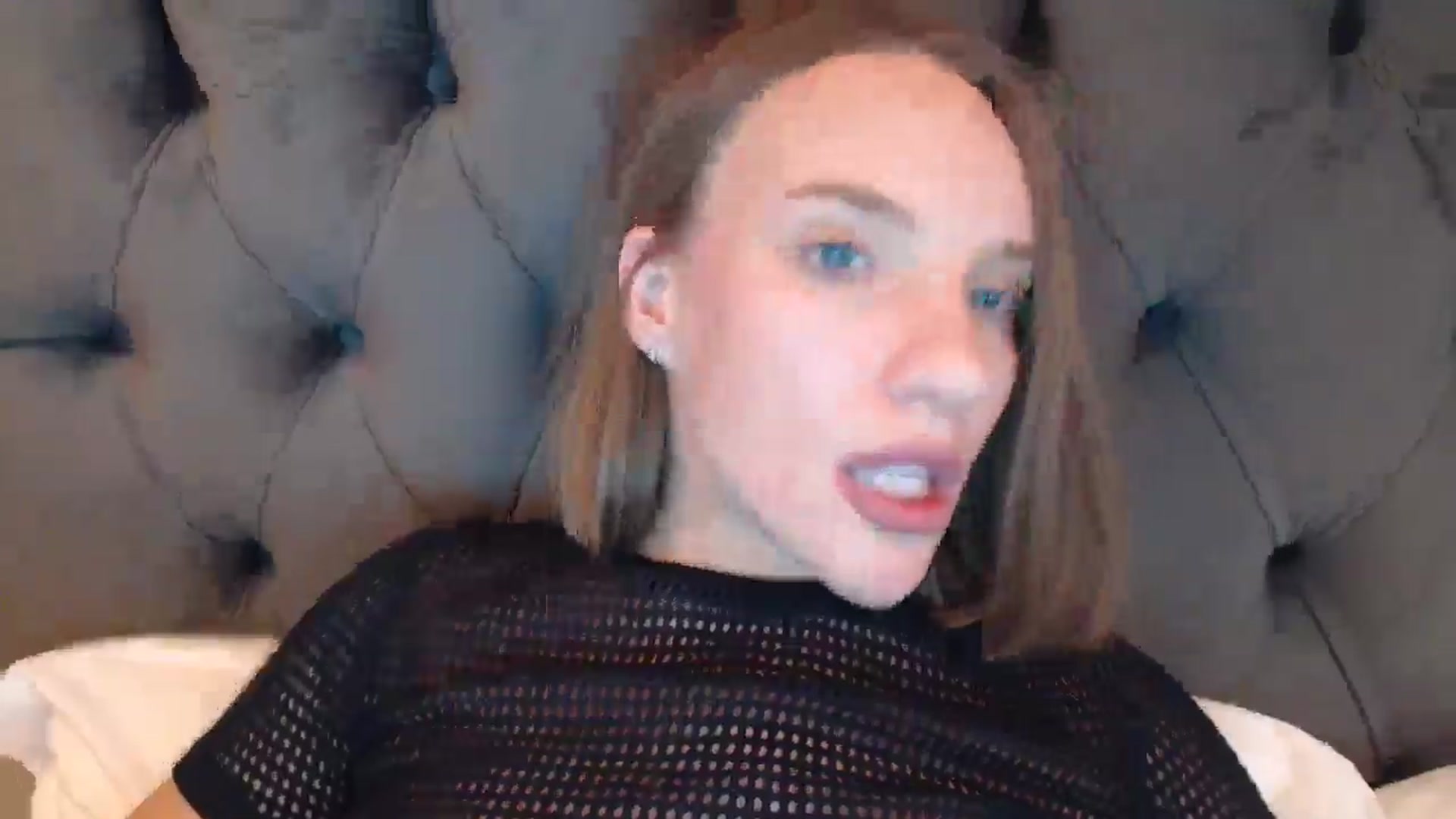 Gallery image thumbnail from call_me_em's myfreecams stream on, 08/10/2024, 17:17 image 11 of 20