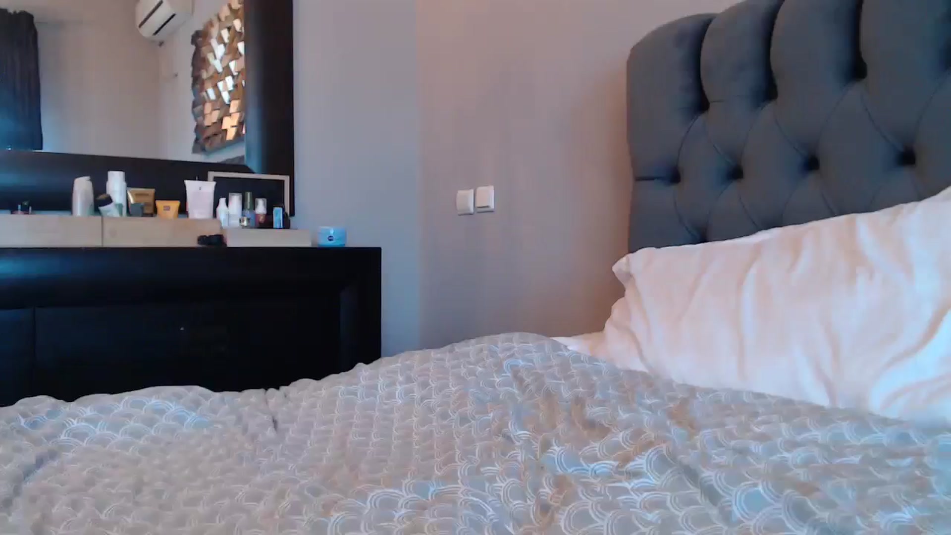 Gallery image thumbnail from call_me_em's myfreecams stream on, 08/11/2024, 07:30 image 15 of 20