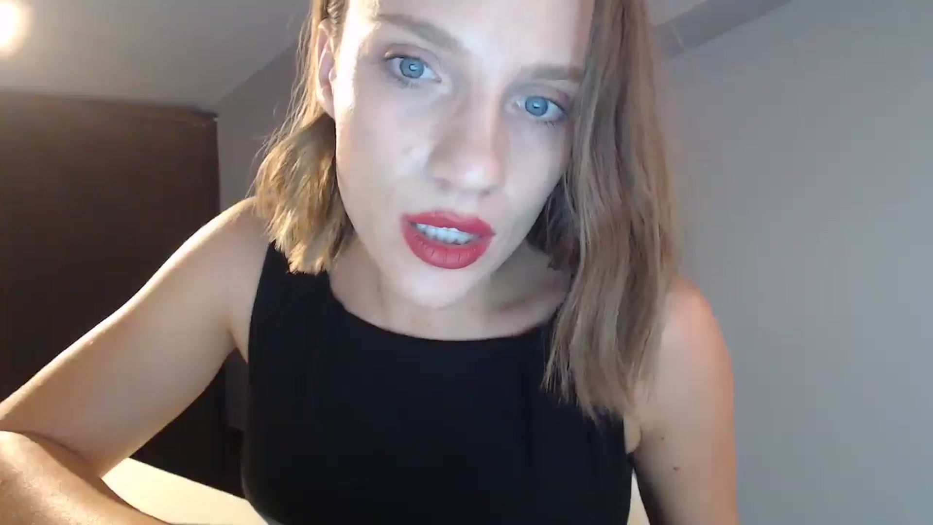 Gallery image thumbnail from call_me_em's myfreecams stream on, 08/17/2024, 16:49 image 9 of 20