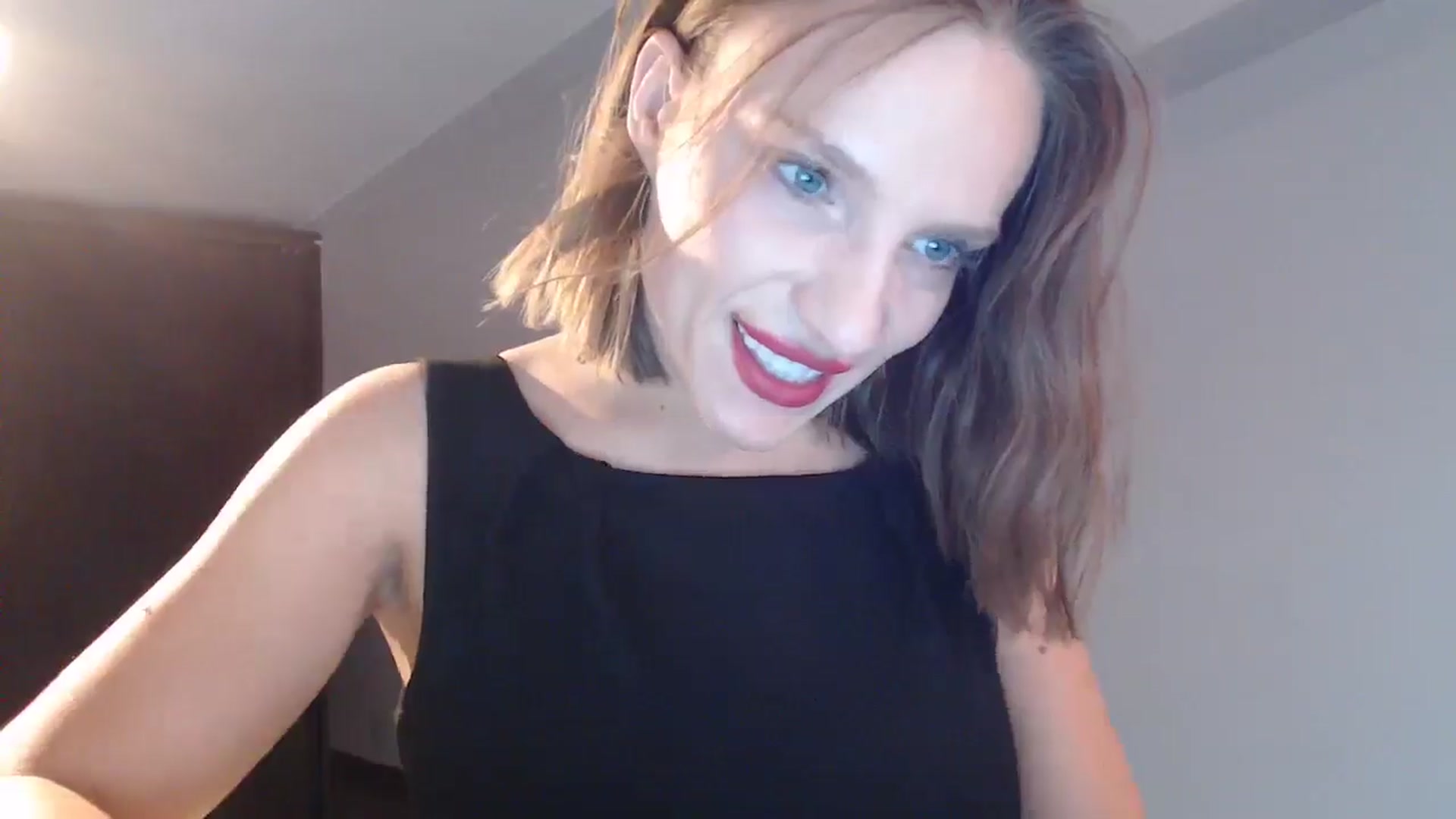 Gallery image thumbnail from call_me_em's myfreecams stream on, 08/17/2024, 16:49 image 17 of 20