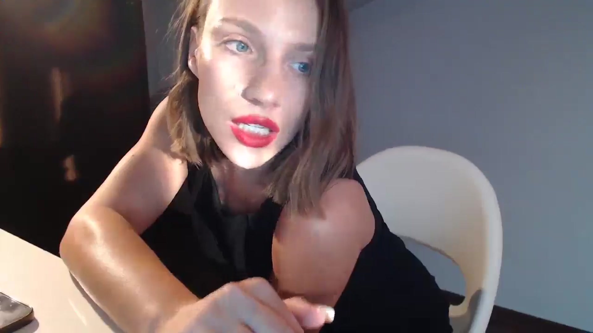 Gallery image thumbnail from call_me_em's myfreecams stream on, 08/17/2024, 16:49 image 14 of 20