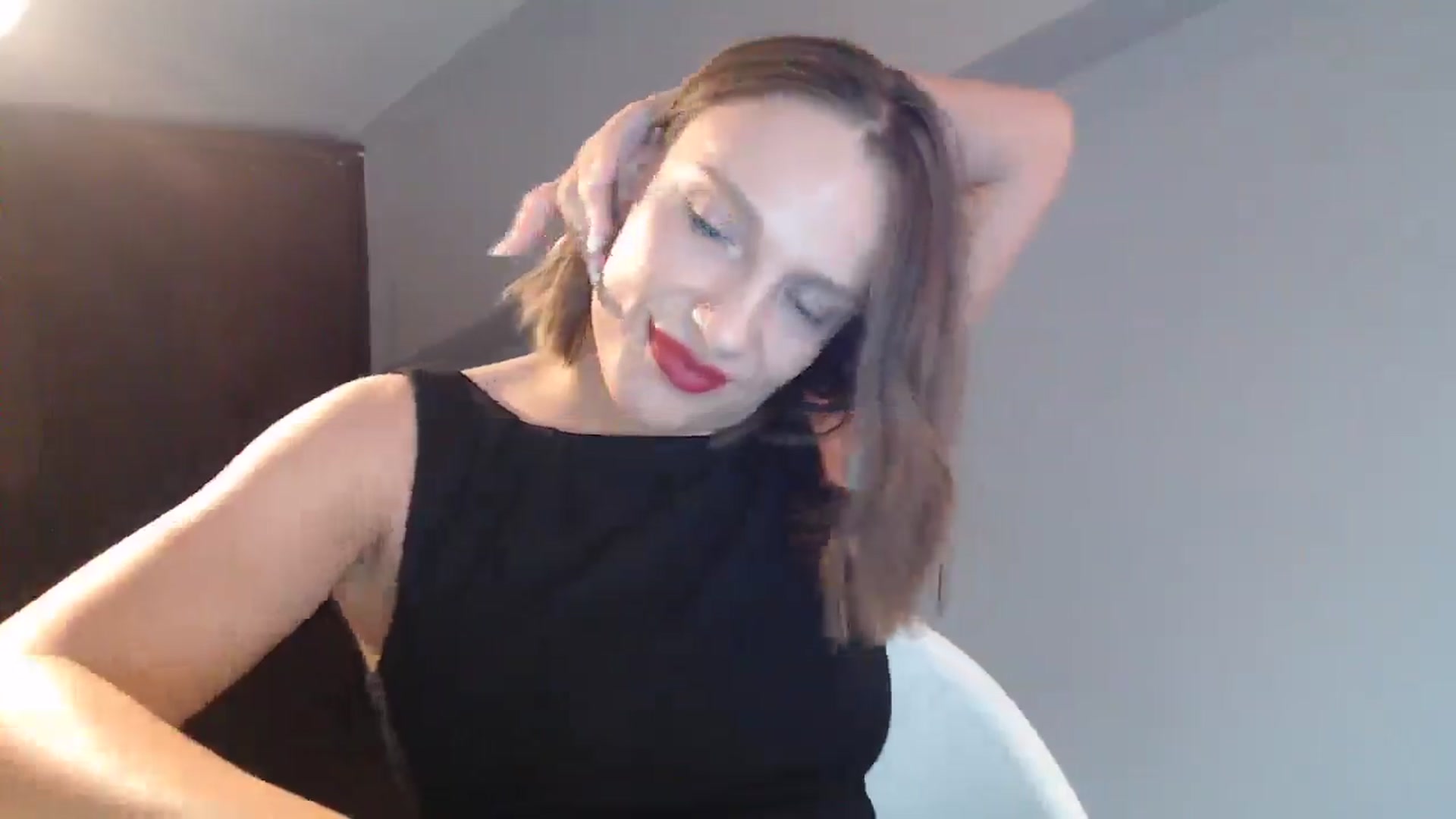 Gallery image thumbnail from call_me_em's myfreecams stream on, 08/17/2024, 16:49 image 15 of 20