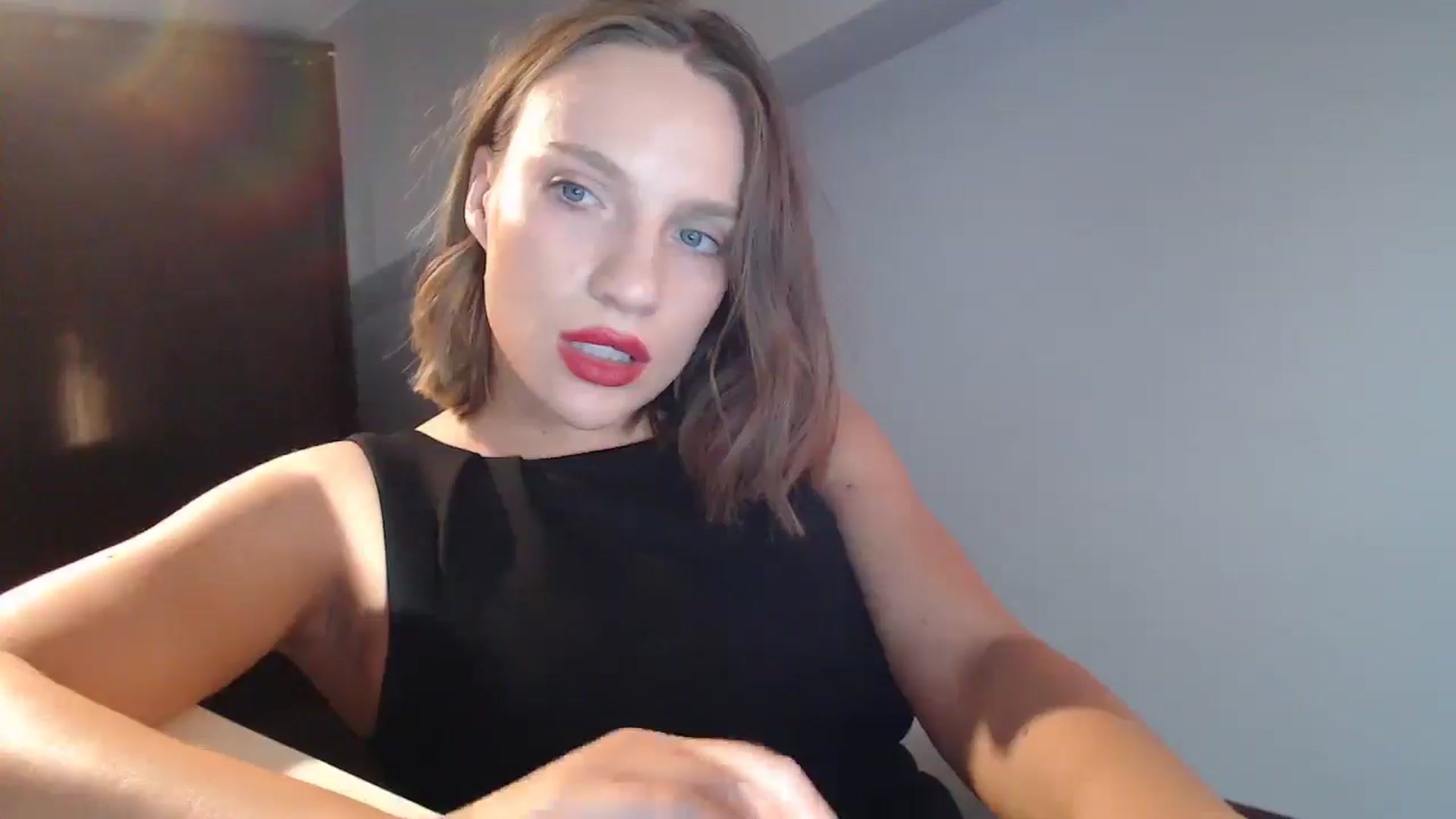 Gallery image thumbnail from call_me_em's myfreecams stream on, 08/17/2024, 16:49 image 12 of 20