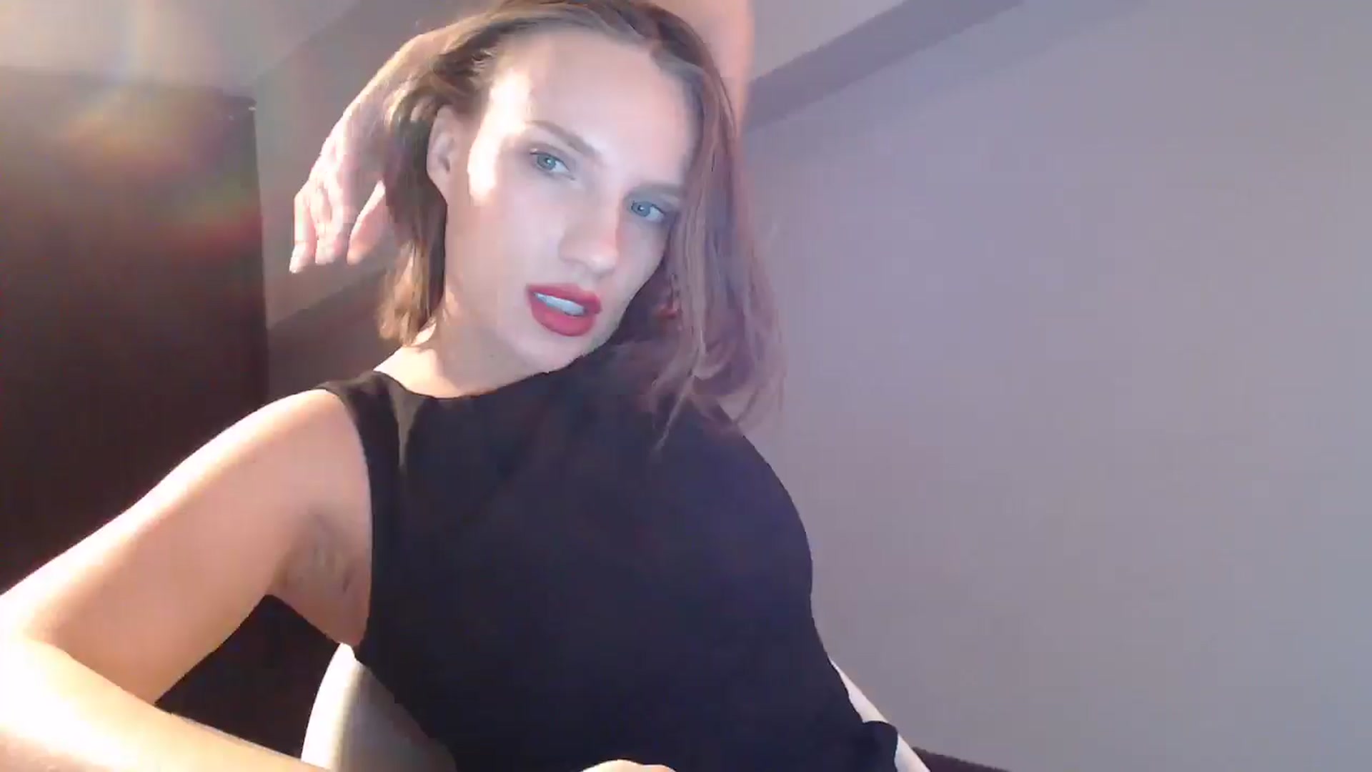 Gallery image thumbnail from call_me_em's myfreecams stream on, 08/17/2024, 16:49 image 20 of 20